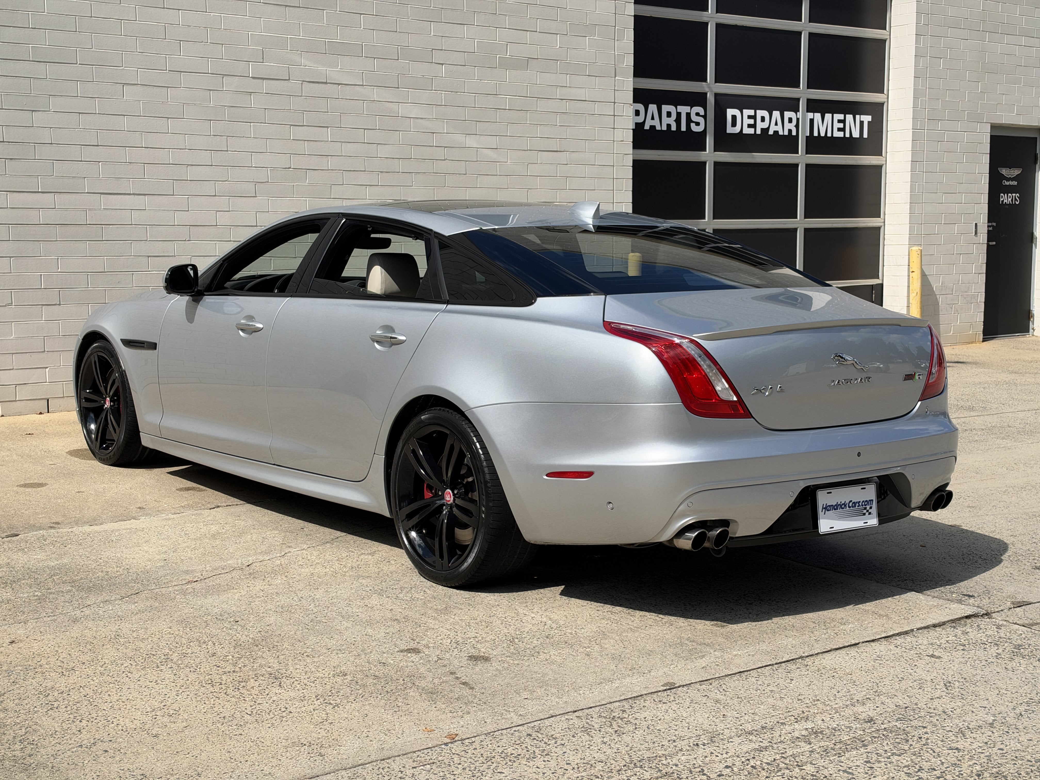 Used 2019 Silver Jaguar 575 image 5