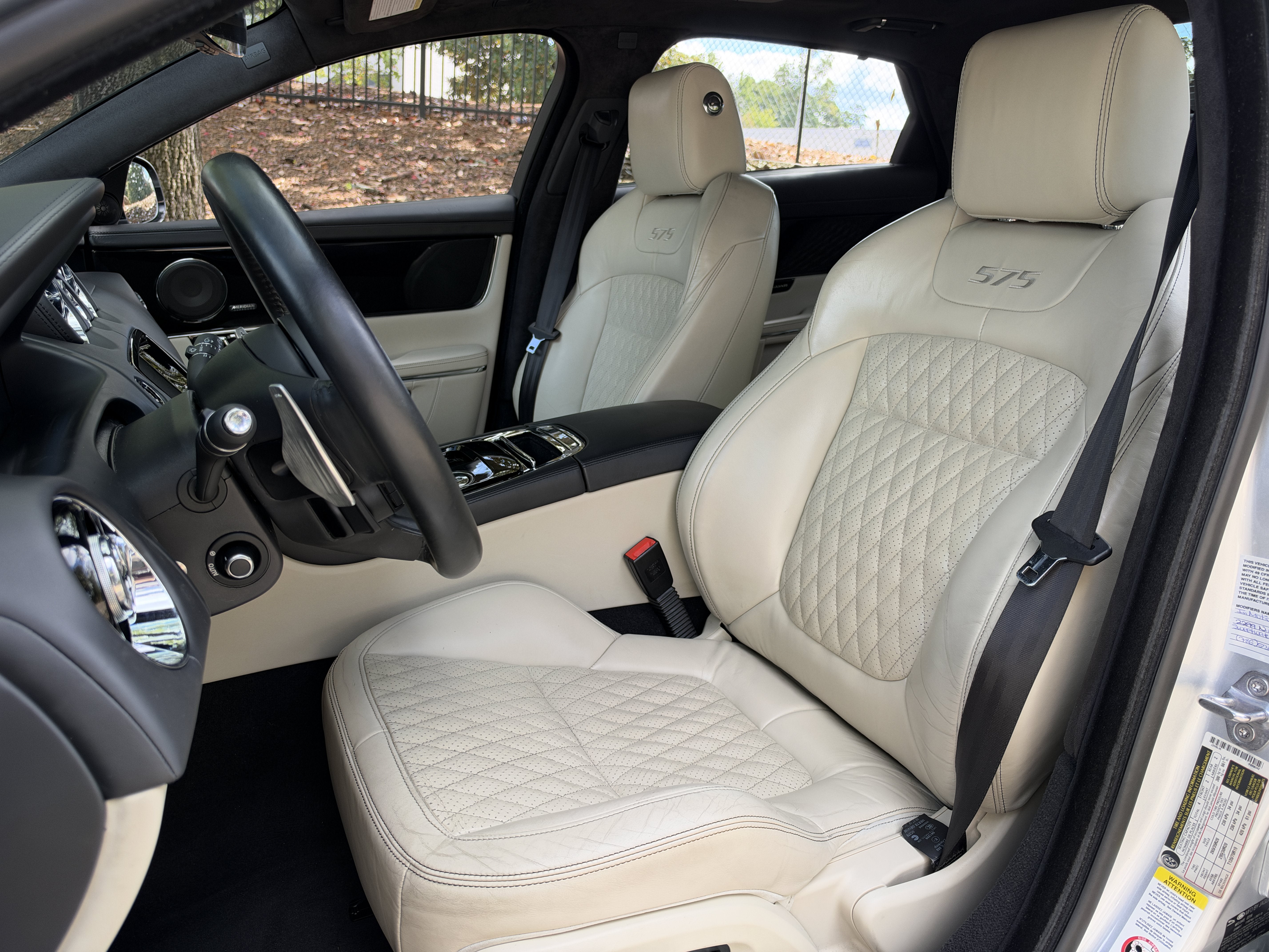 Used 2019 Silver Jaguar 575 image 16