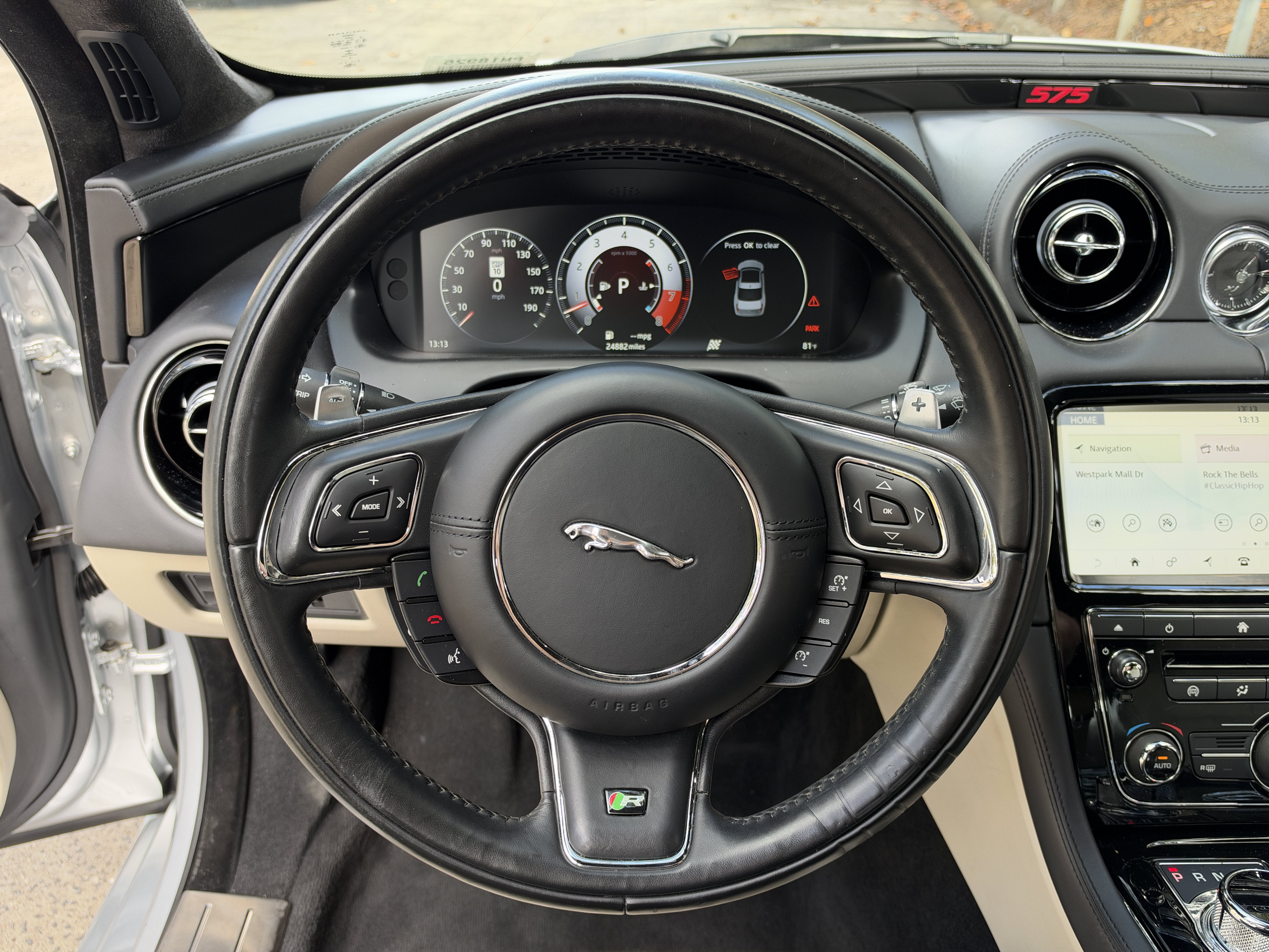 Used 2019 Silver Jaguar 575 image 18
