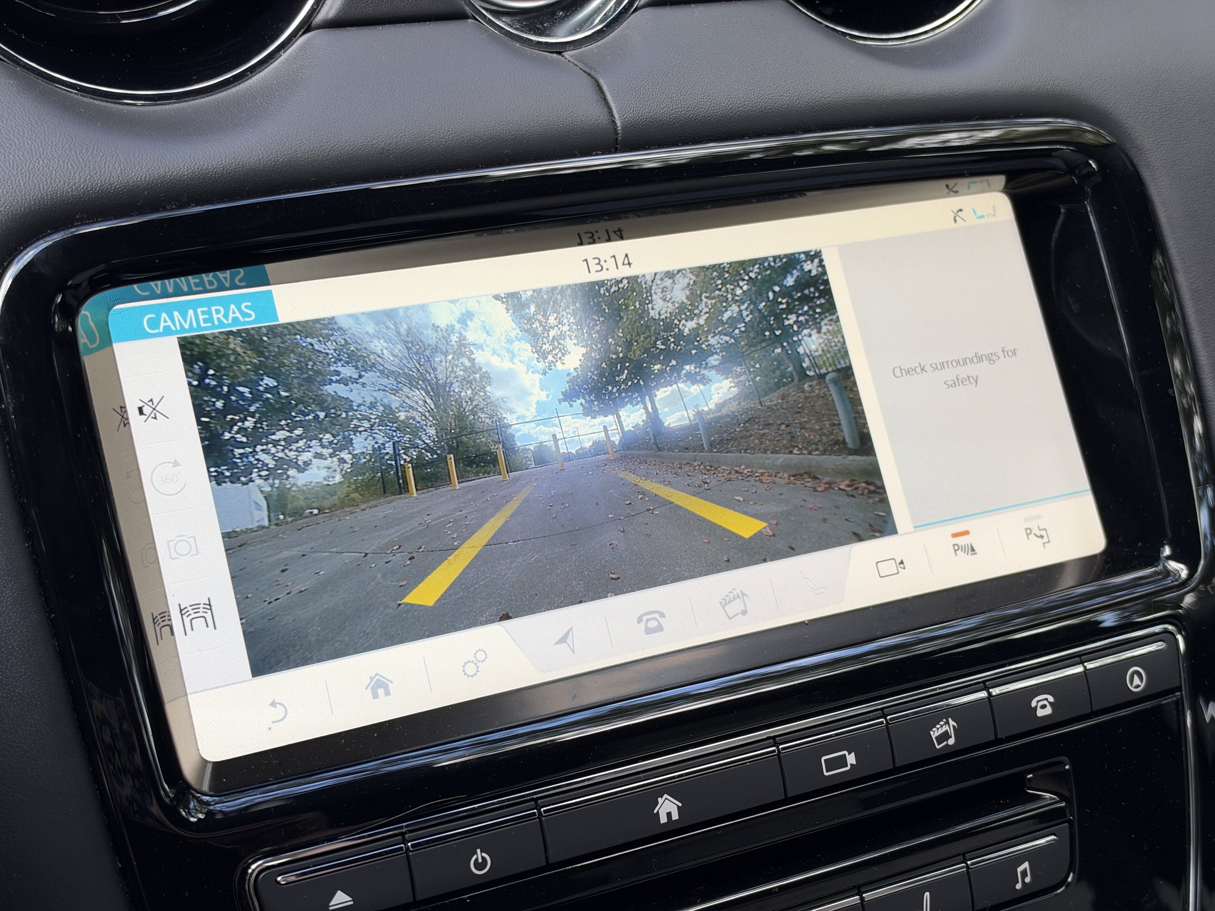 Used 2019 Silver Jaguar 575 image 25