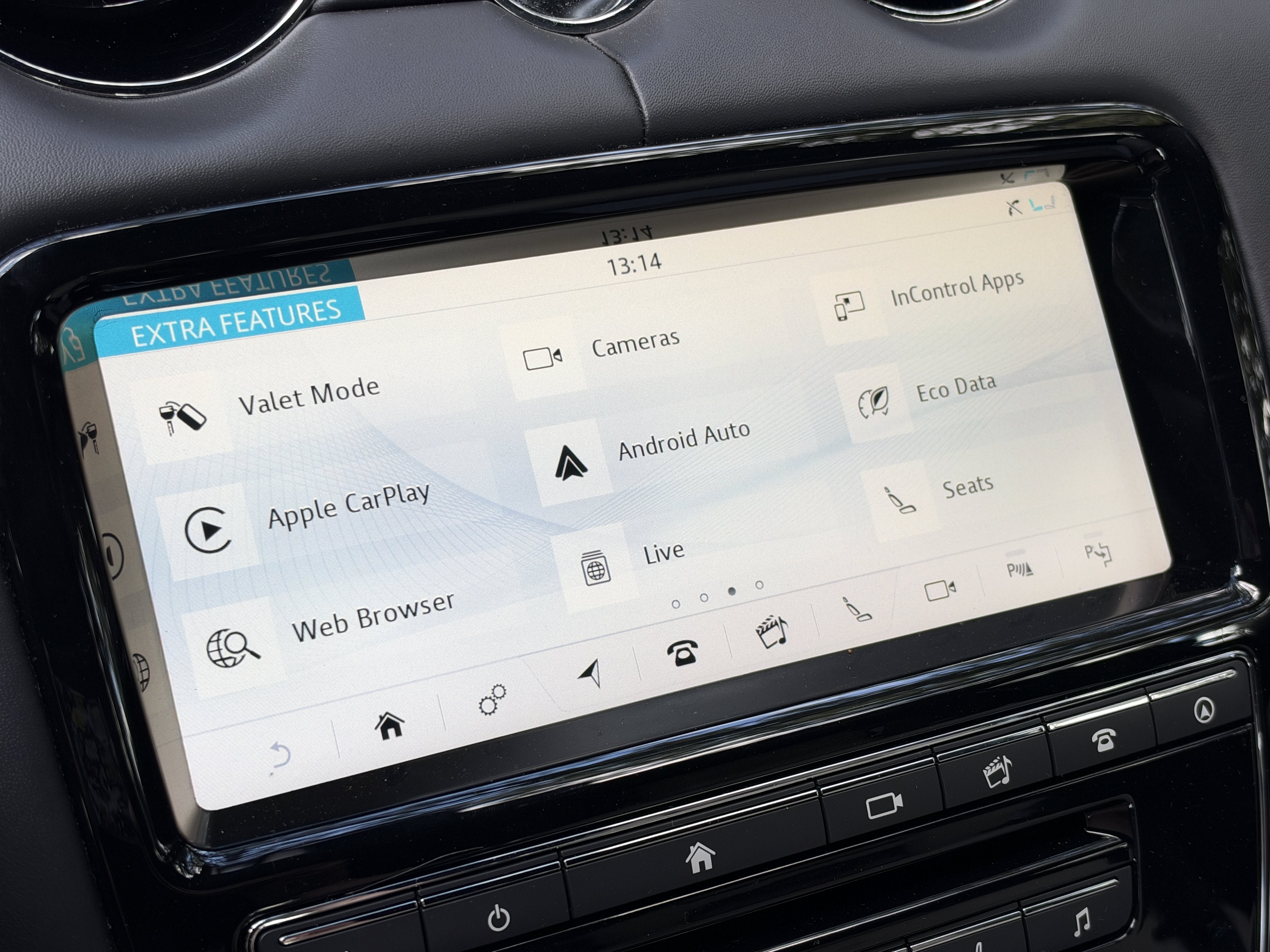 Used 2019 Silver Jaguar 575 image 27