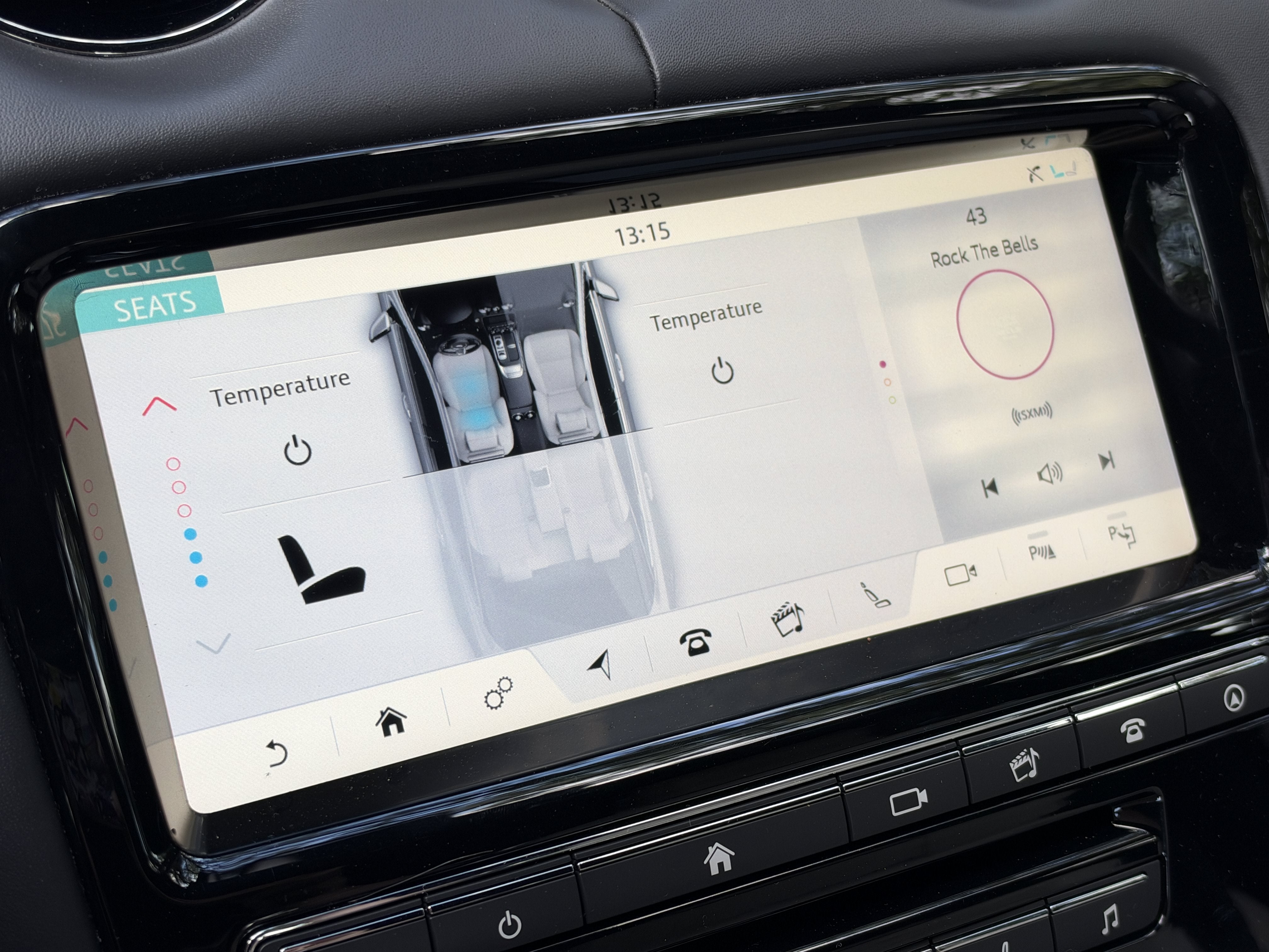 Used 2019 Silver Jaguar 575 image 28