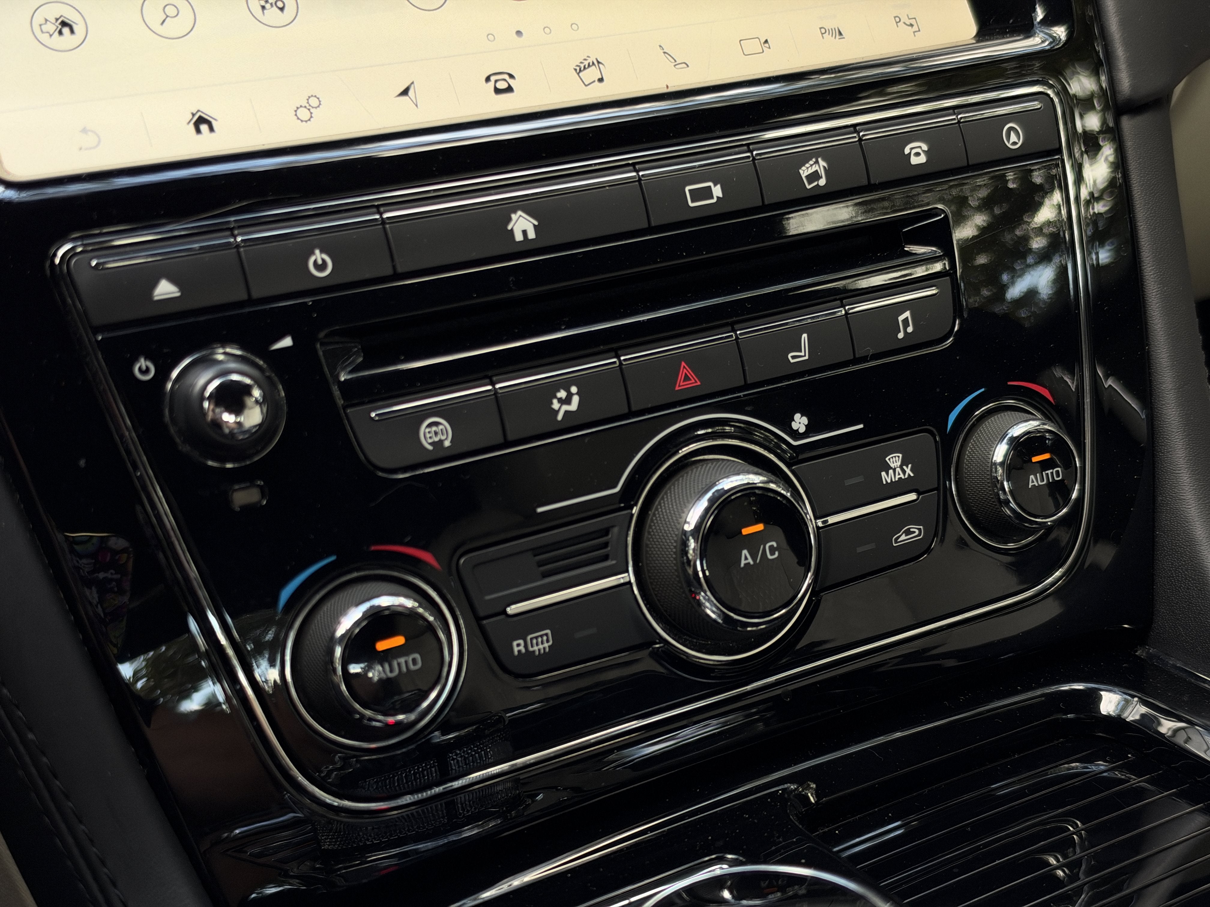 Used 2019 Silver Jaguar 575 image 29