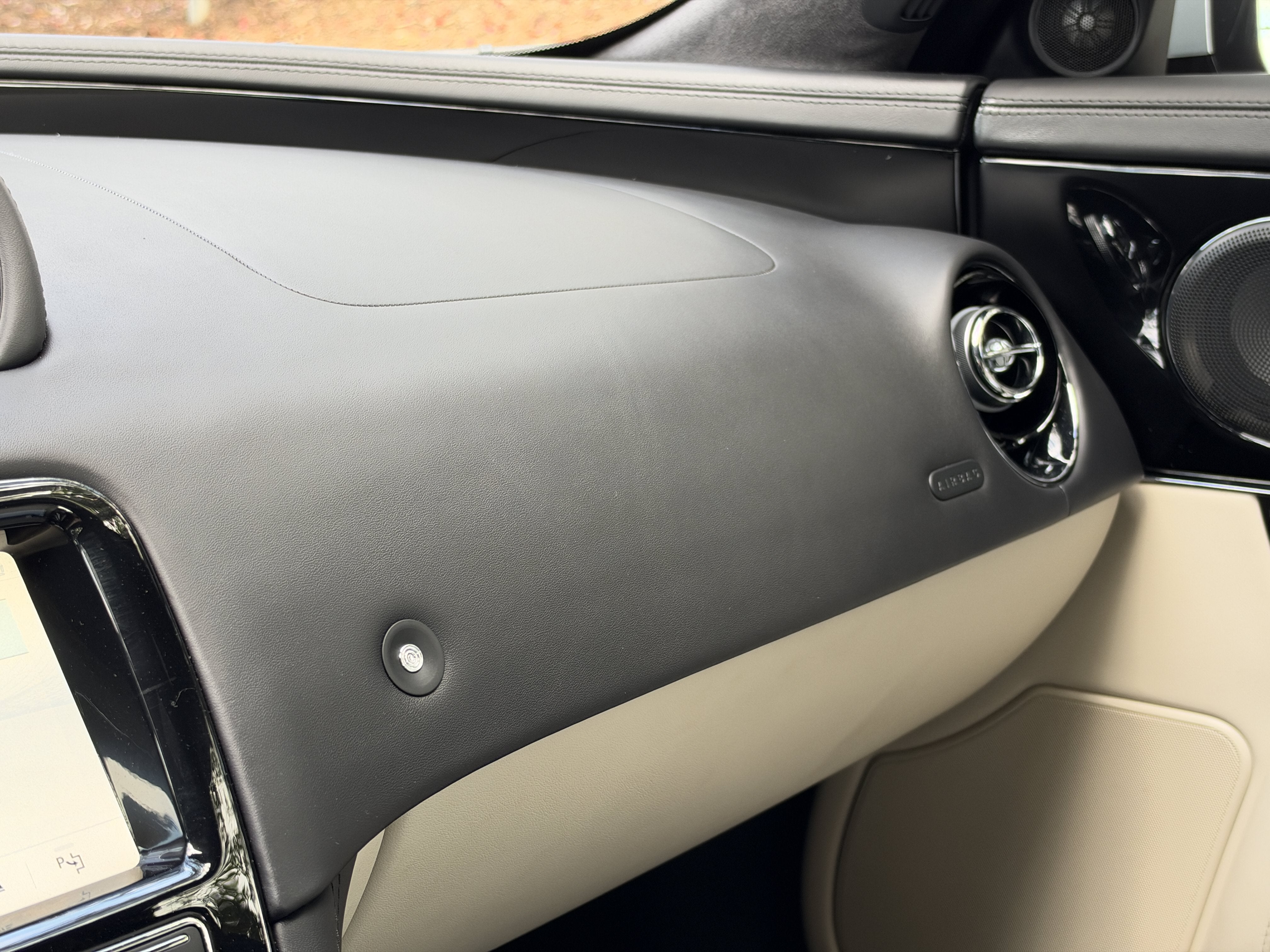 Used 2019 Silver Jaguar 575 image 32