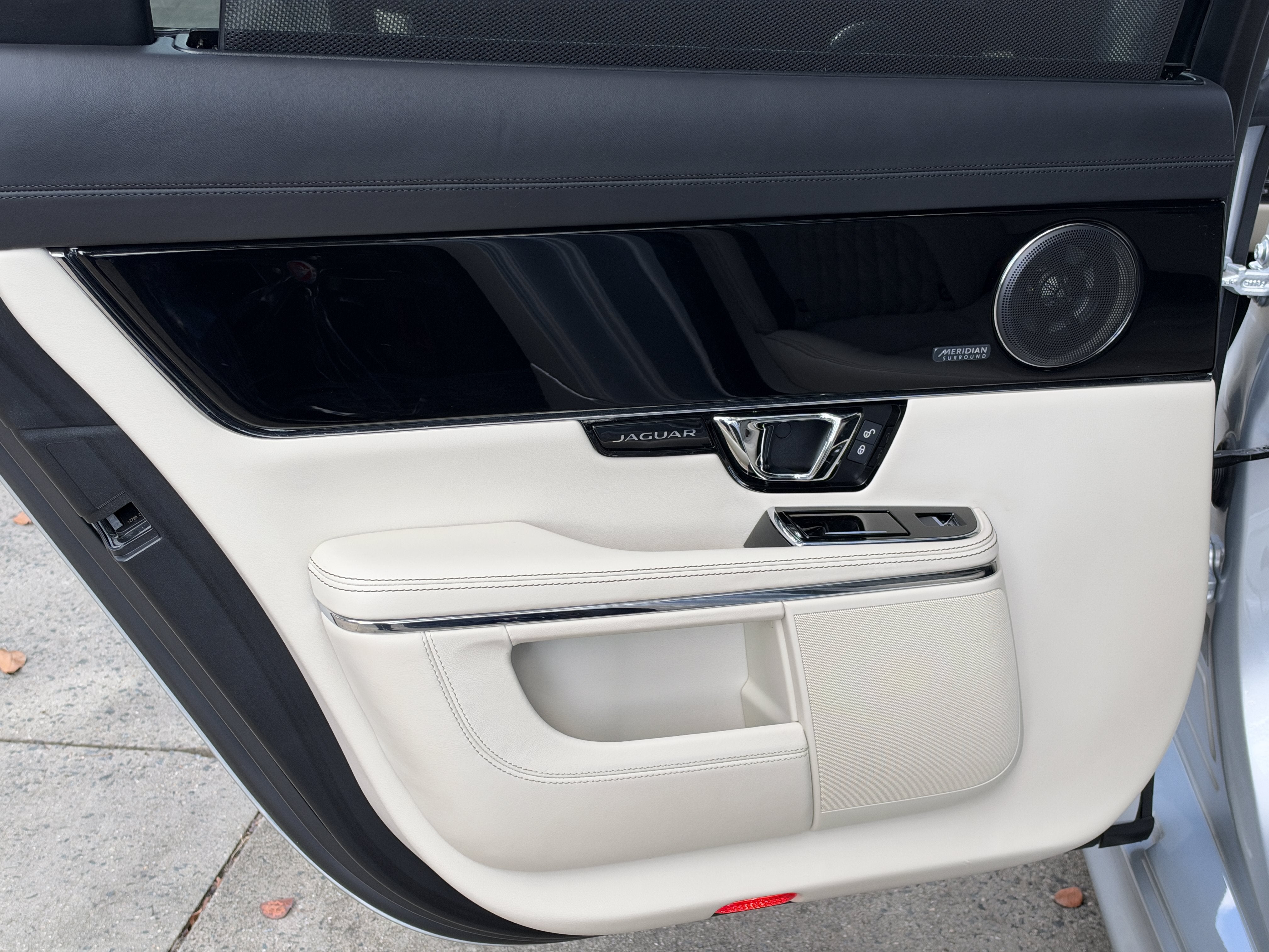Used 2019 Silver Jaguar 575 image 38