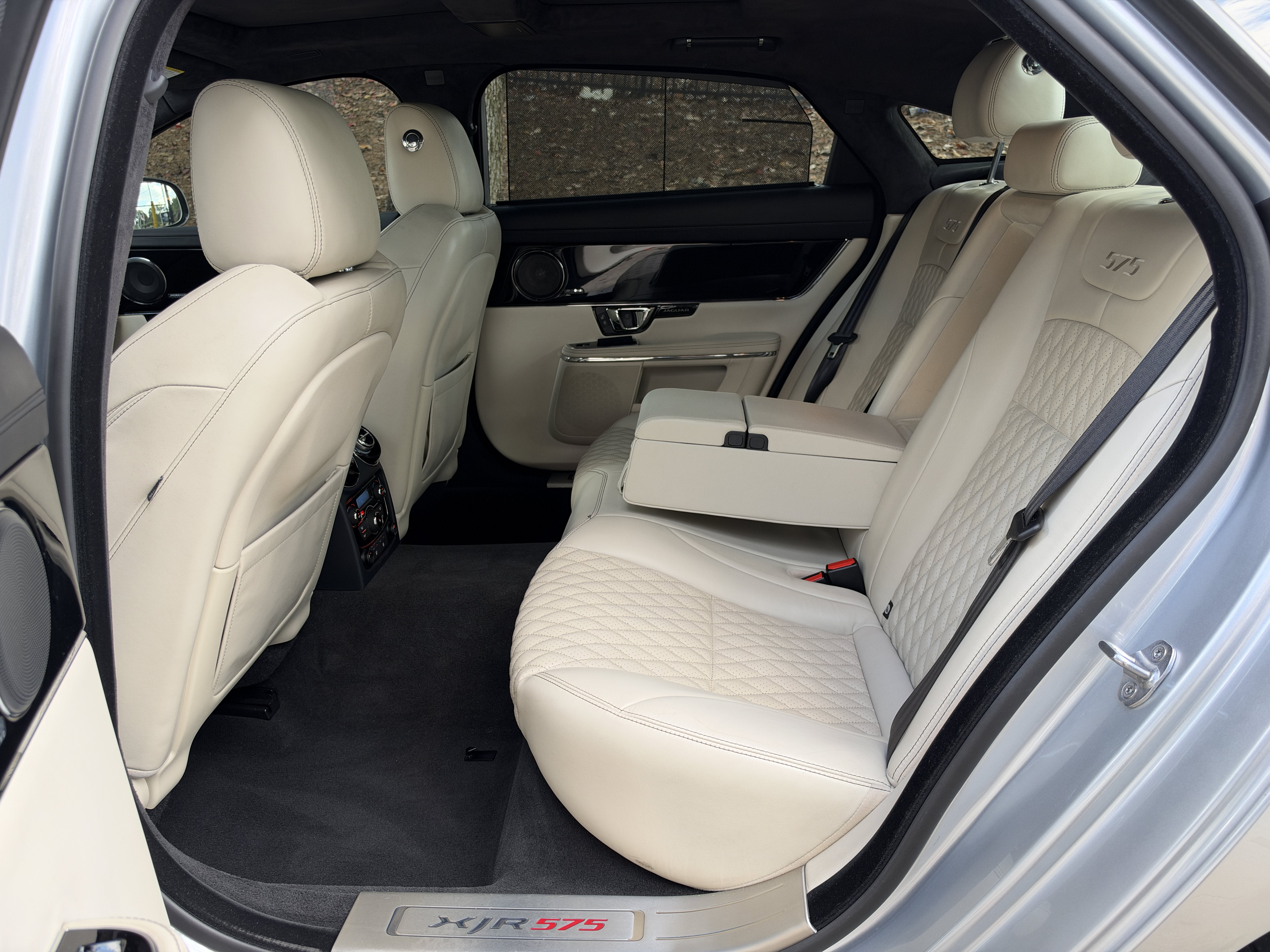 Used 2019 Silver Jaguar 575 image 39