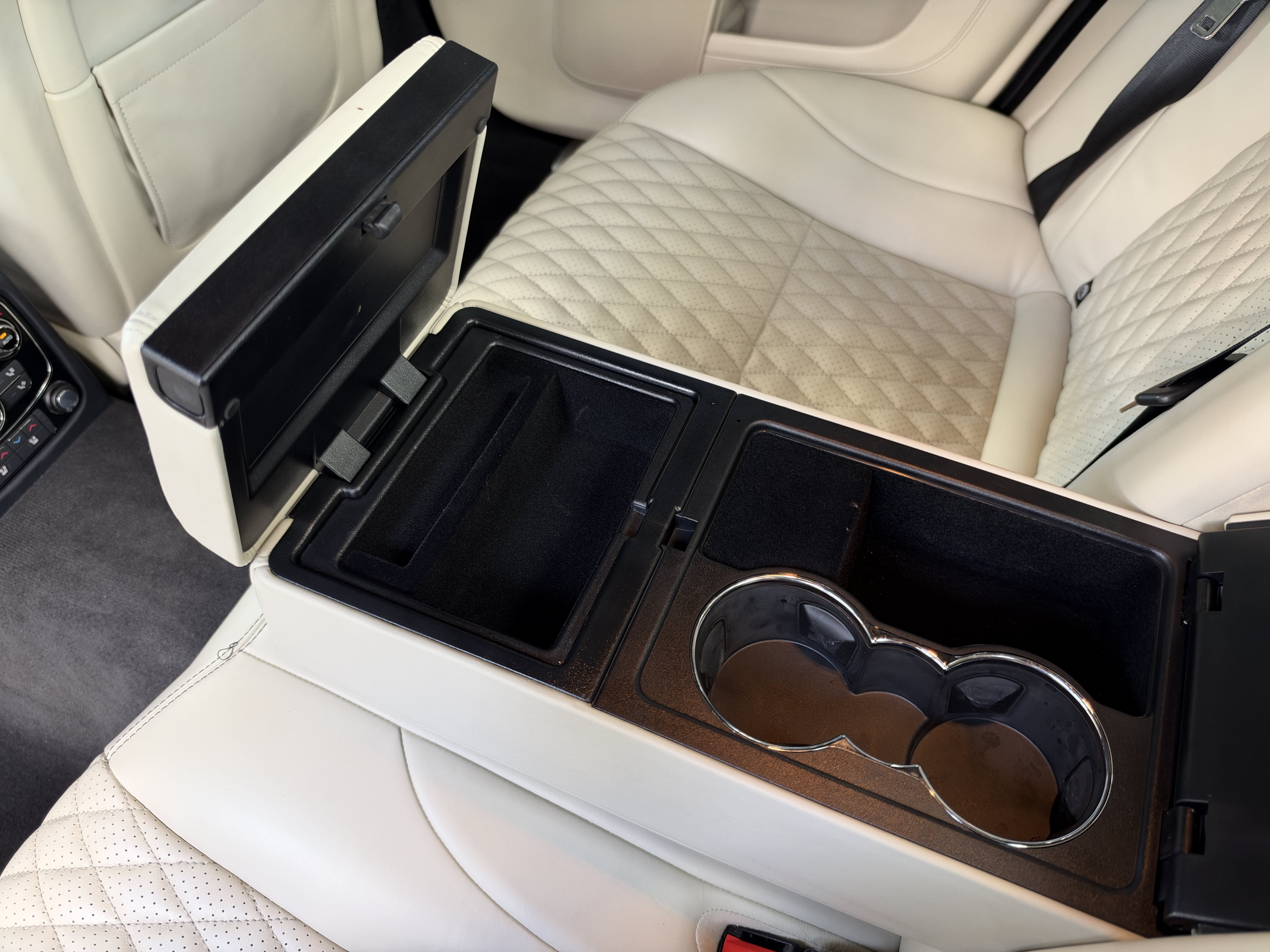 Used 2019 Silver Jaguar 575 image 42