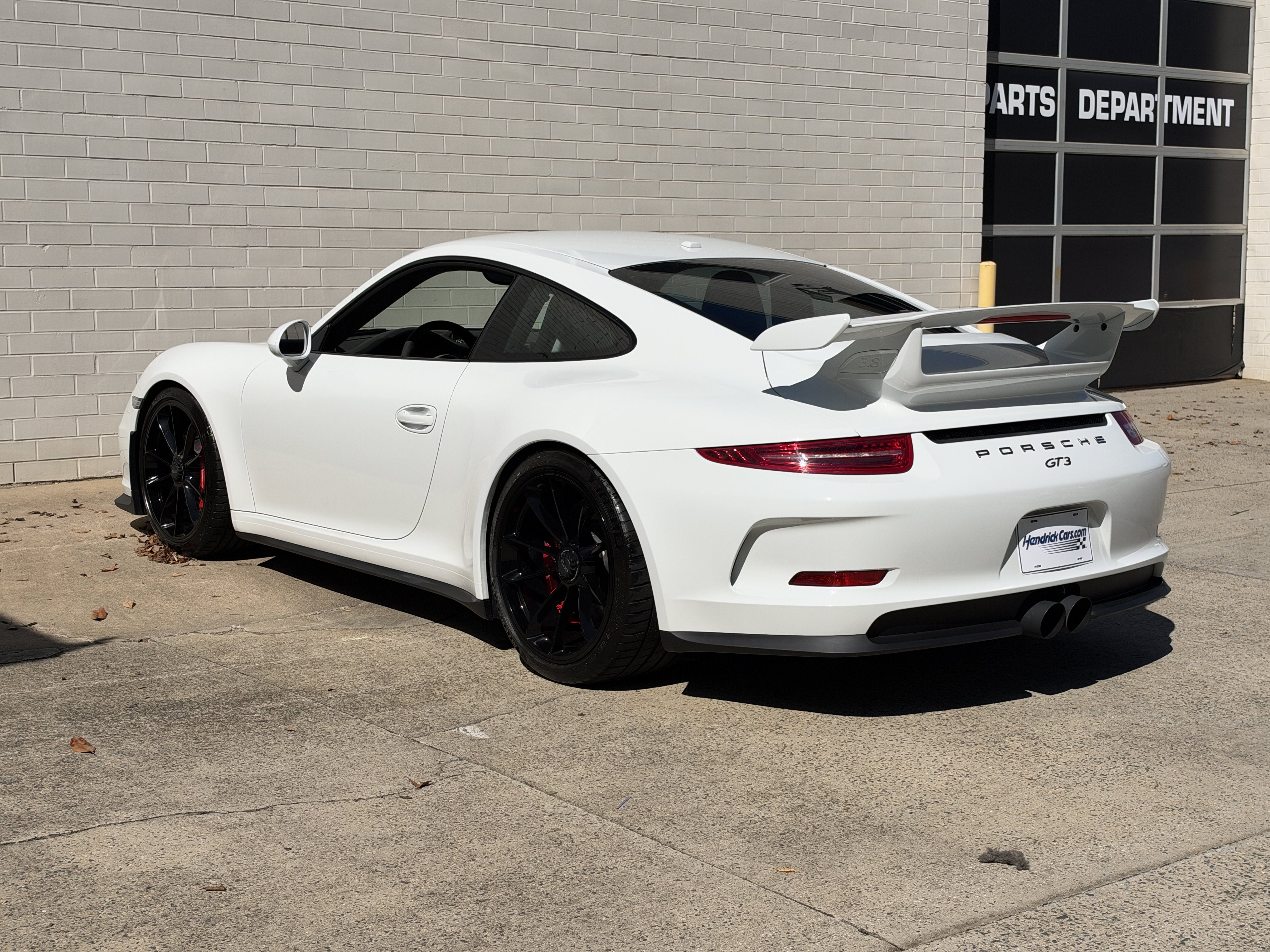 Used 2018  Porsche 4 image 5