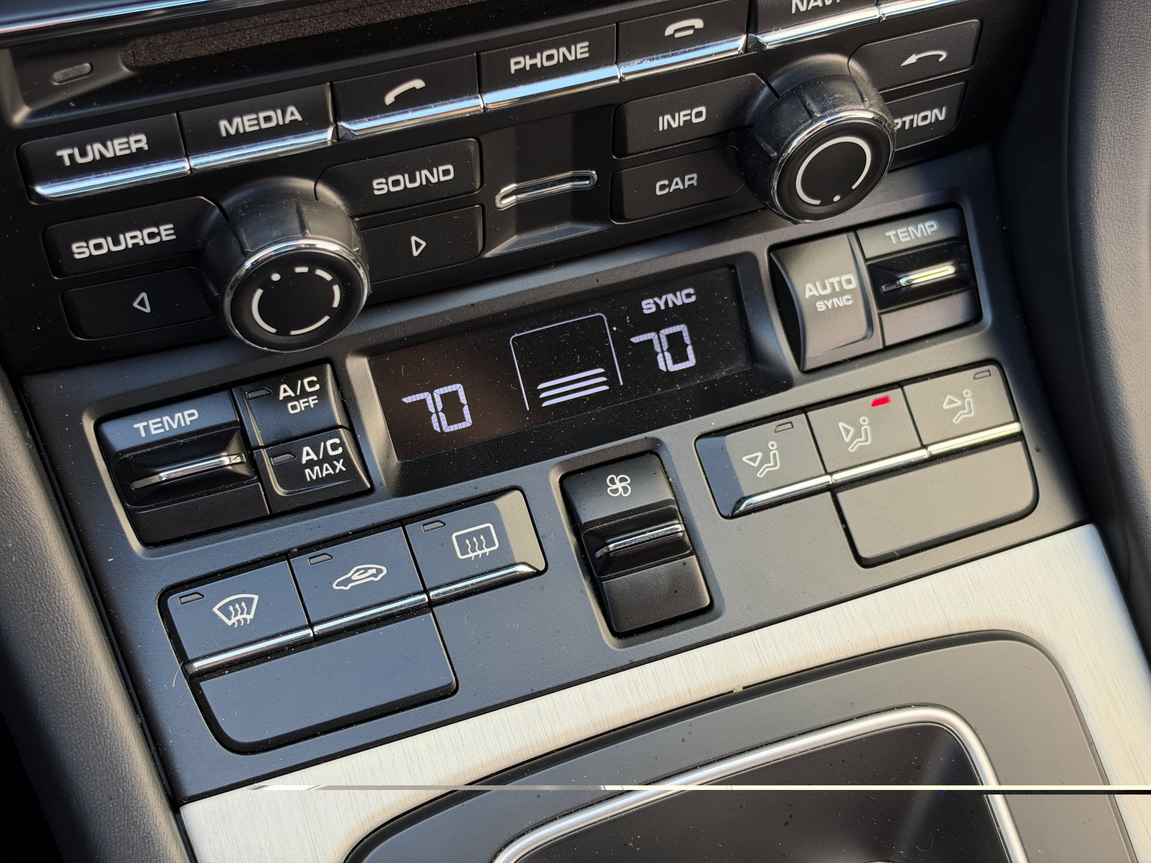 Used 2018  Porsche 4 image 23