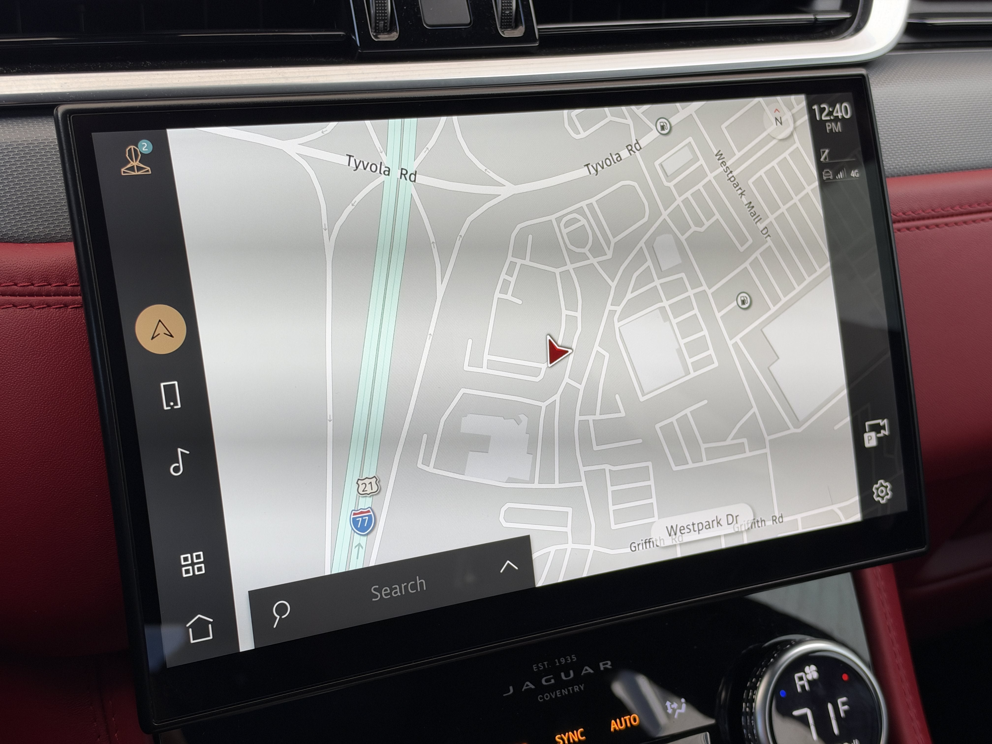 Used 2022 Fuji White Jaguar SVR image 22