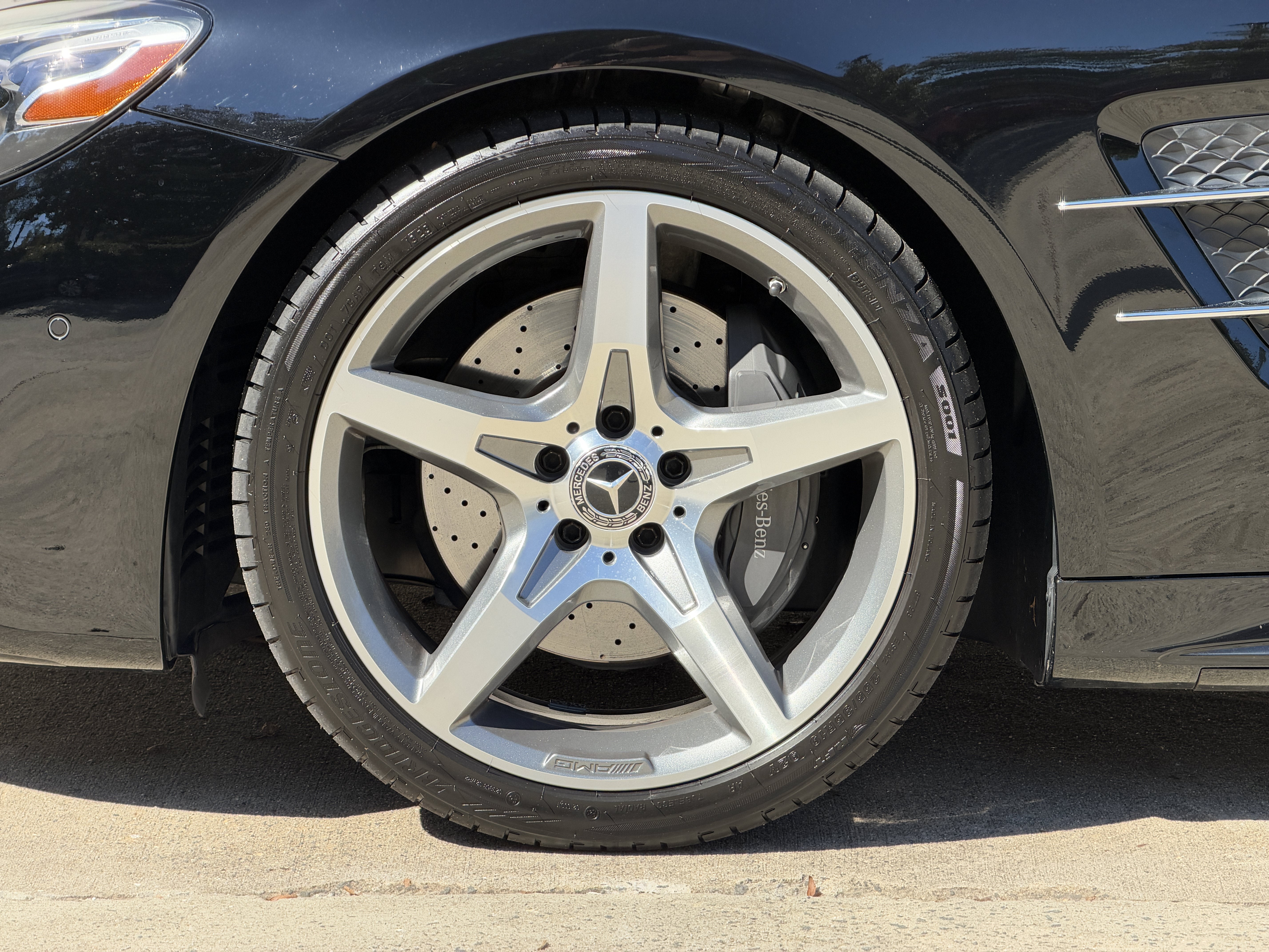 Used 2017 Black Mercedes-Benz 550 image 12
