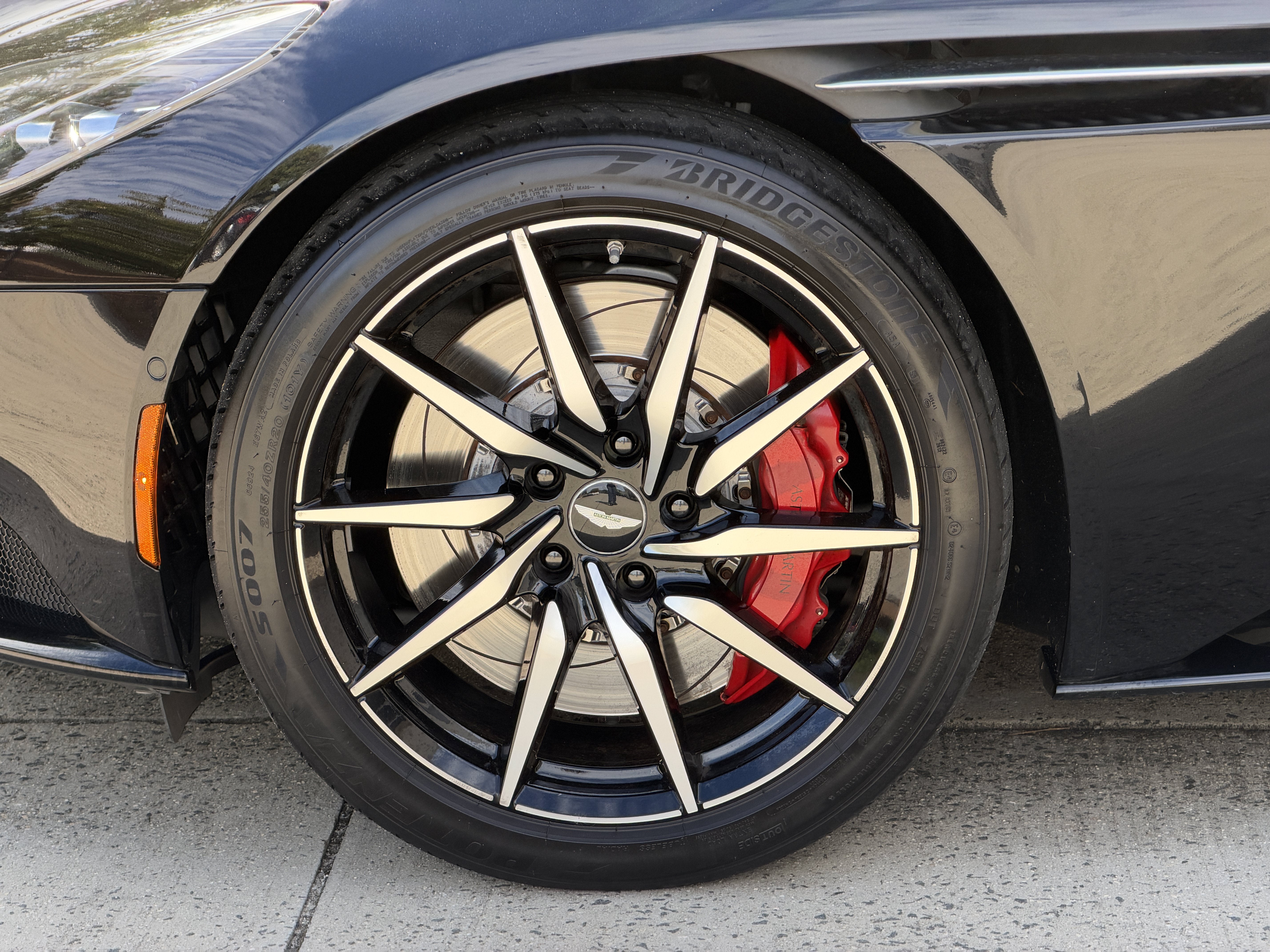 Used 2023 Black Aston Martin V8 image 4