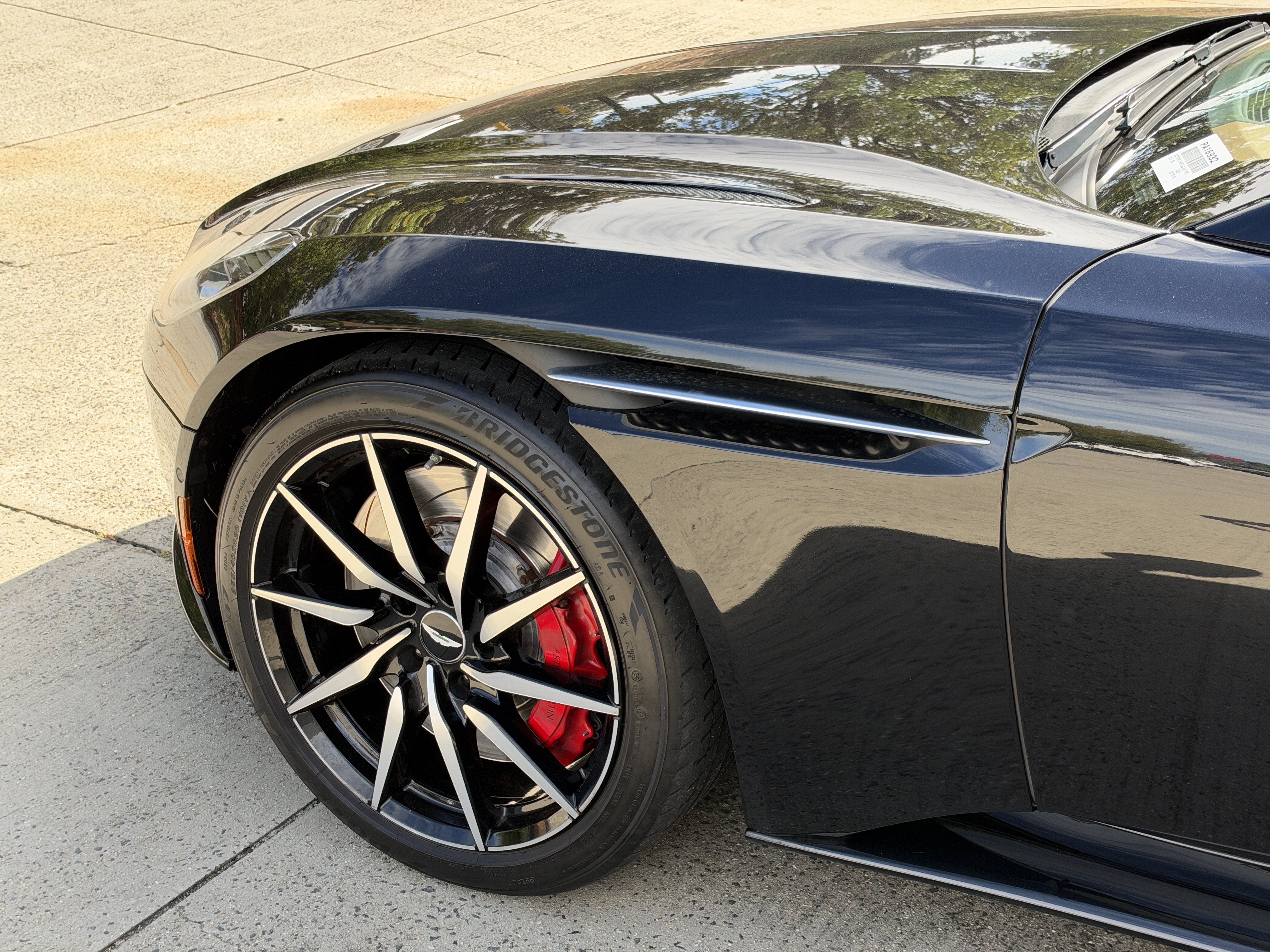 Used 2023 Black Aston Martin V8 image 9
