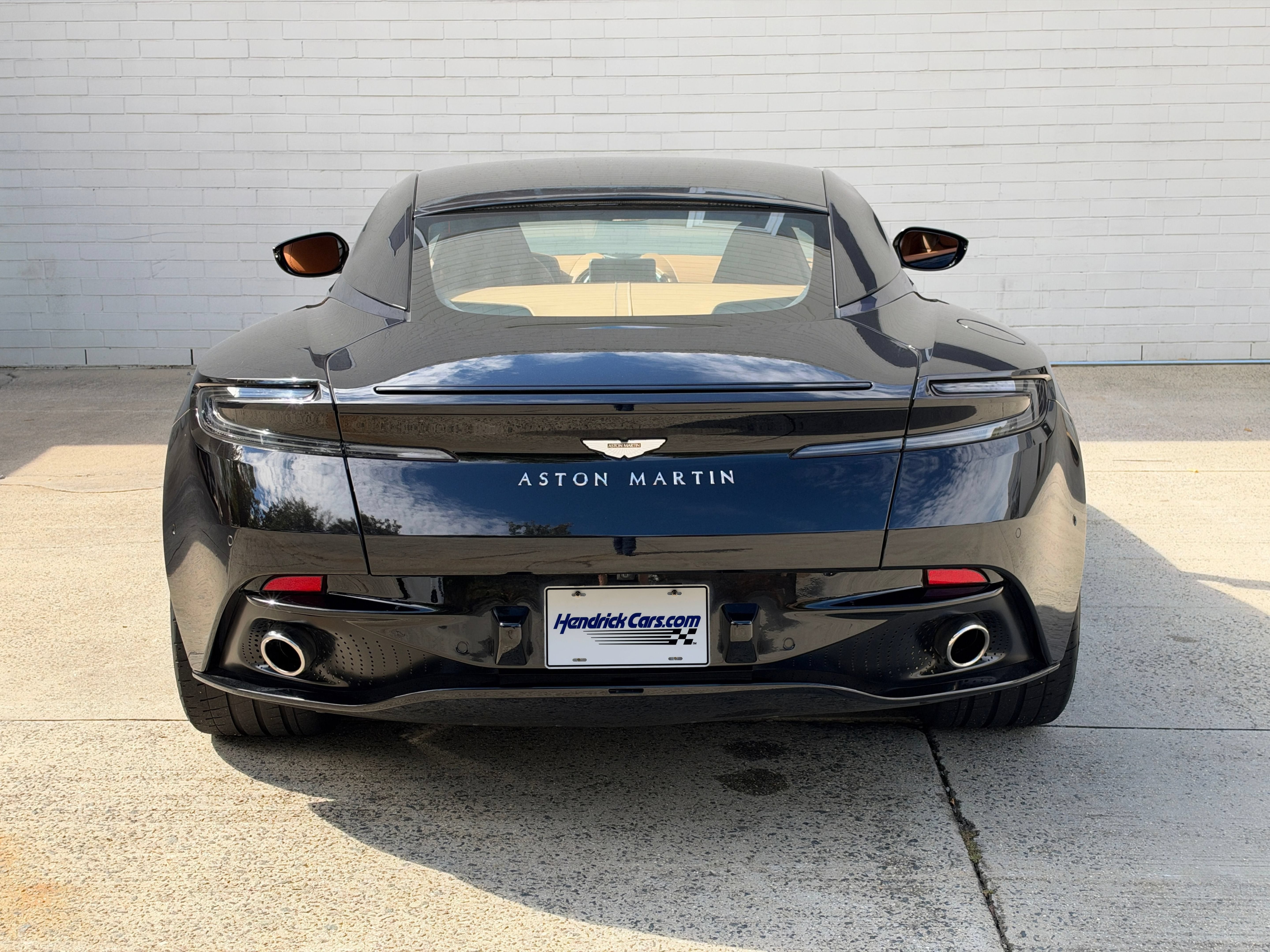 Used 2023 Black Aston Martin V8 image 15