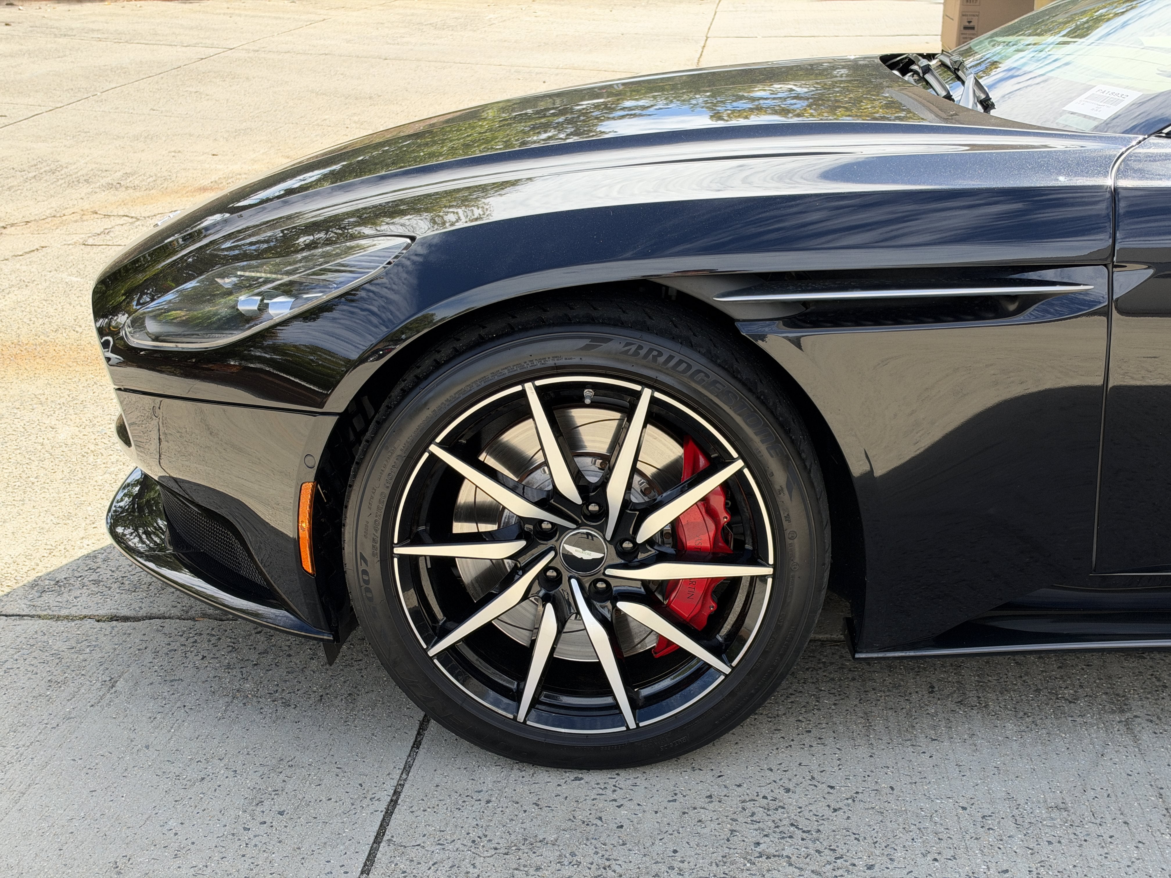 Used 2023 Black Aston Martin V8 image 19