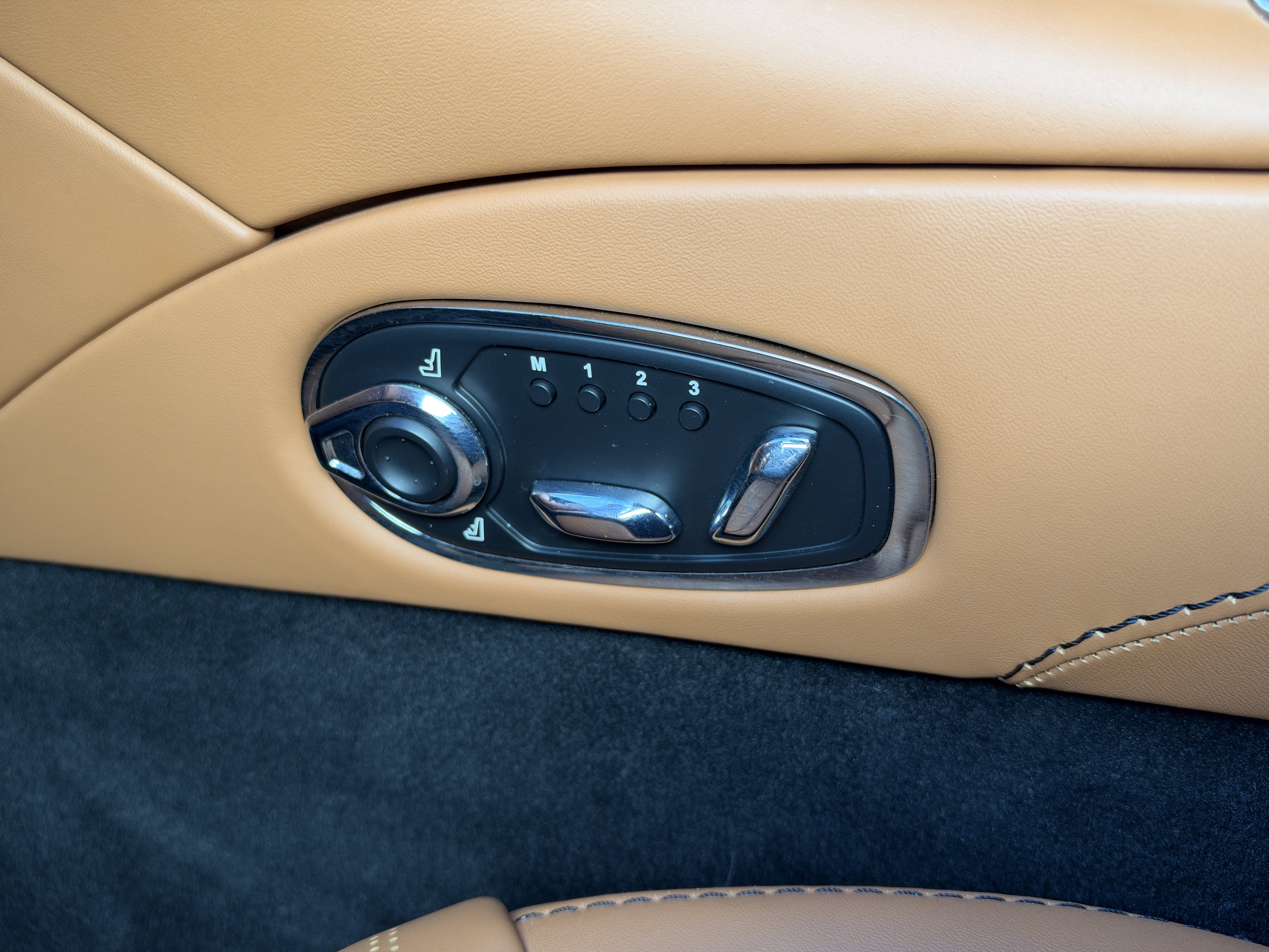 Used 2023 Black Aston Martin V8 image 29