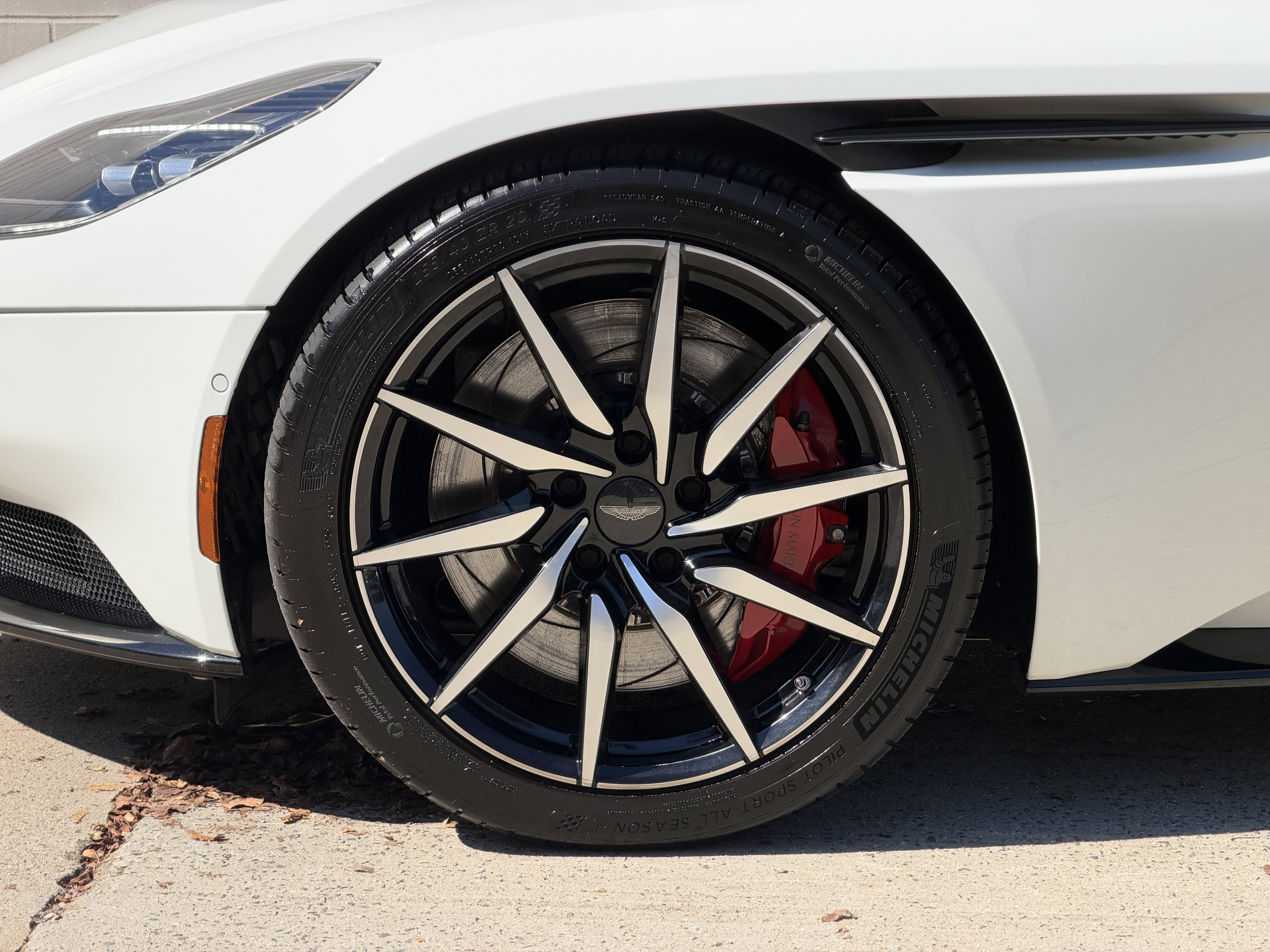 Used 2021 Lunar Aston Martin  image 4