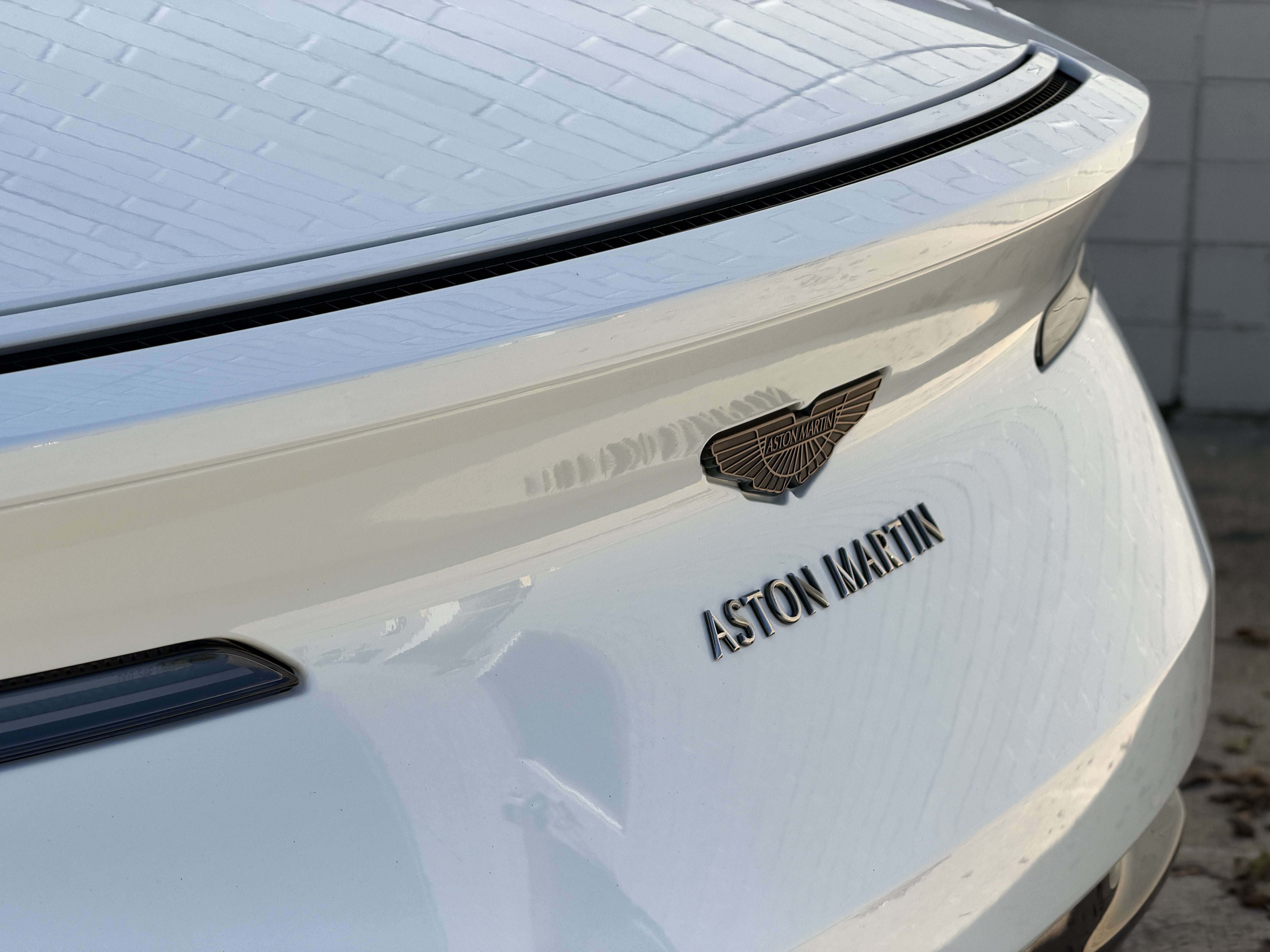 Used 2021 Lunar Aston Martin  image 8