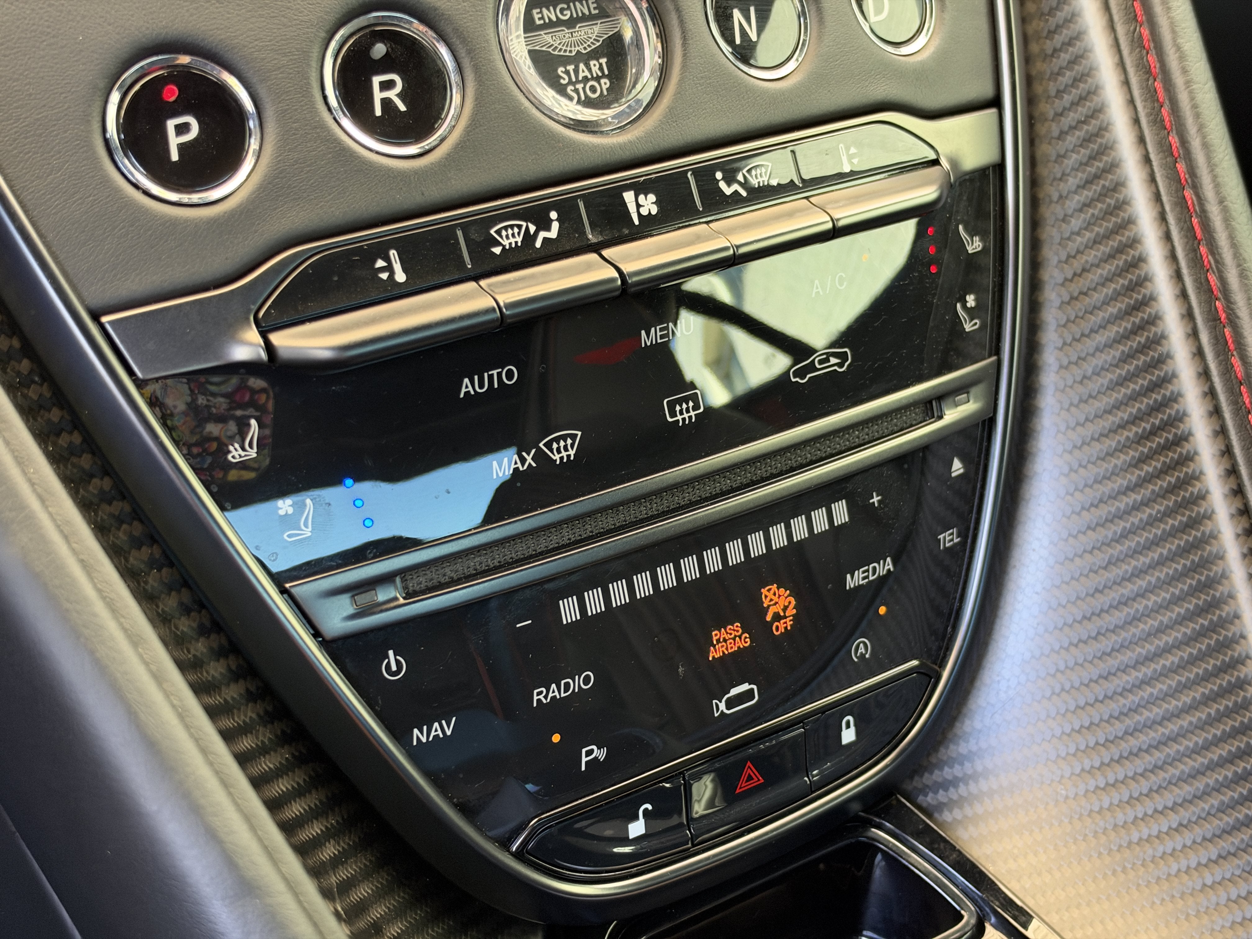Used 2021 Lunar Aston Martin  image 28