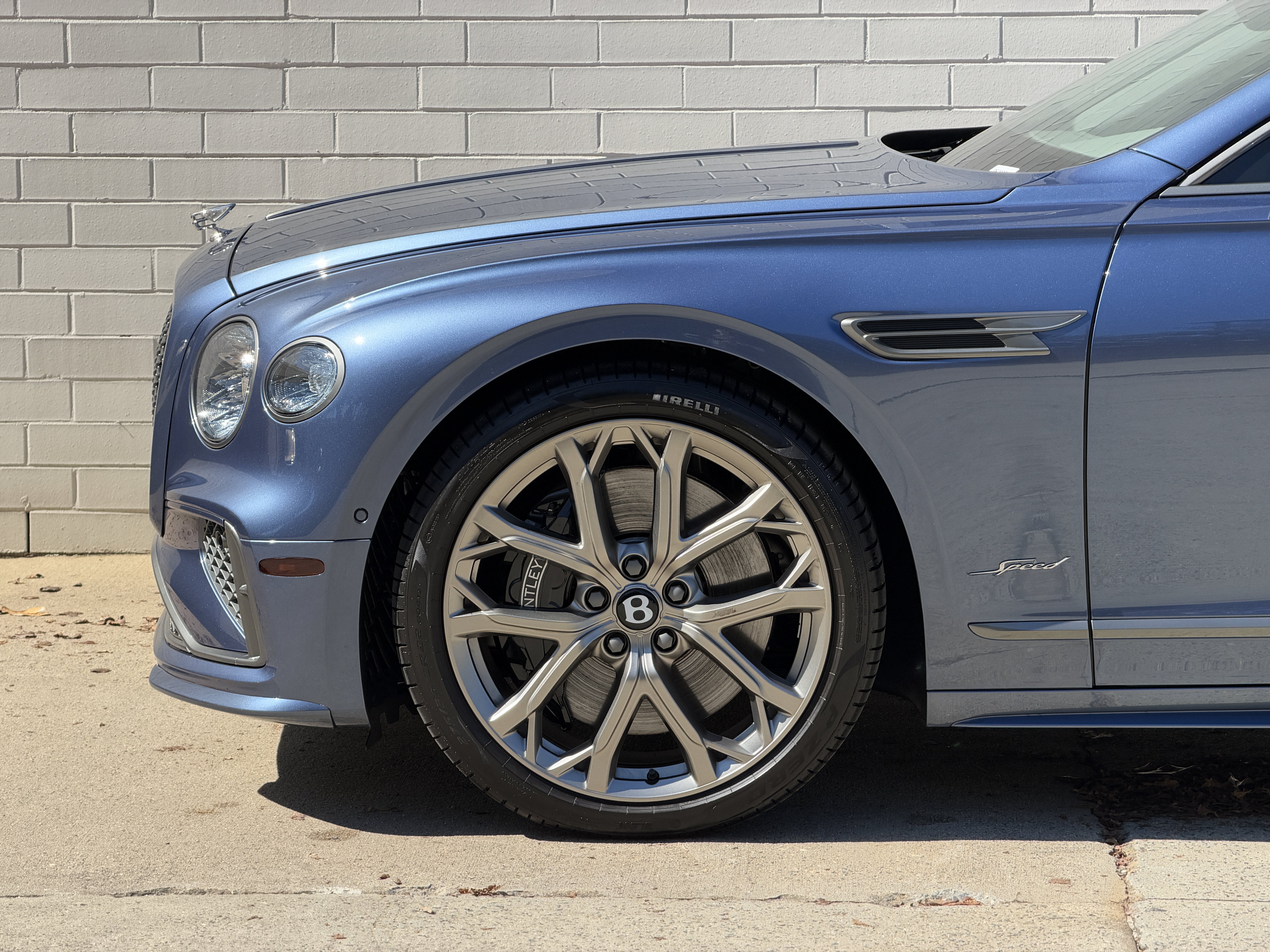 Used 2025 Blue Bentley Speed image 13