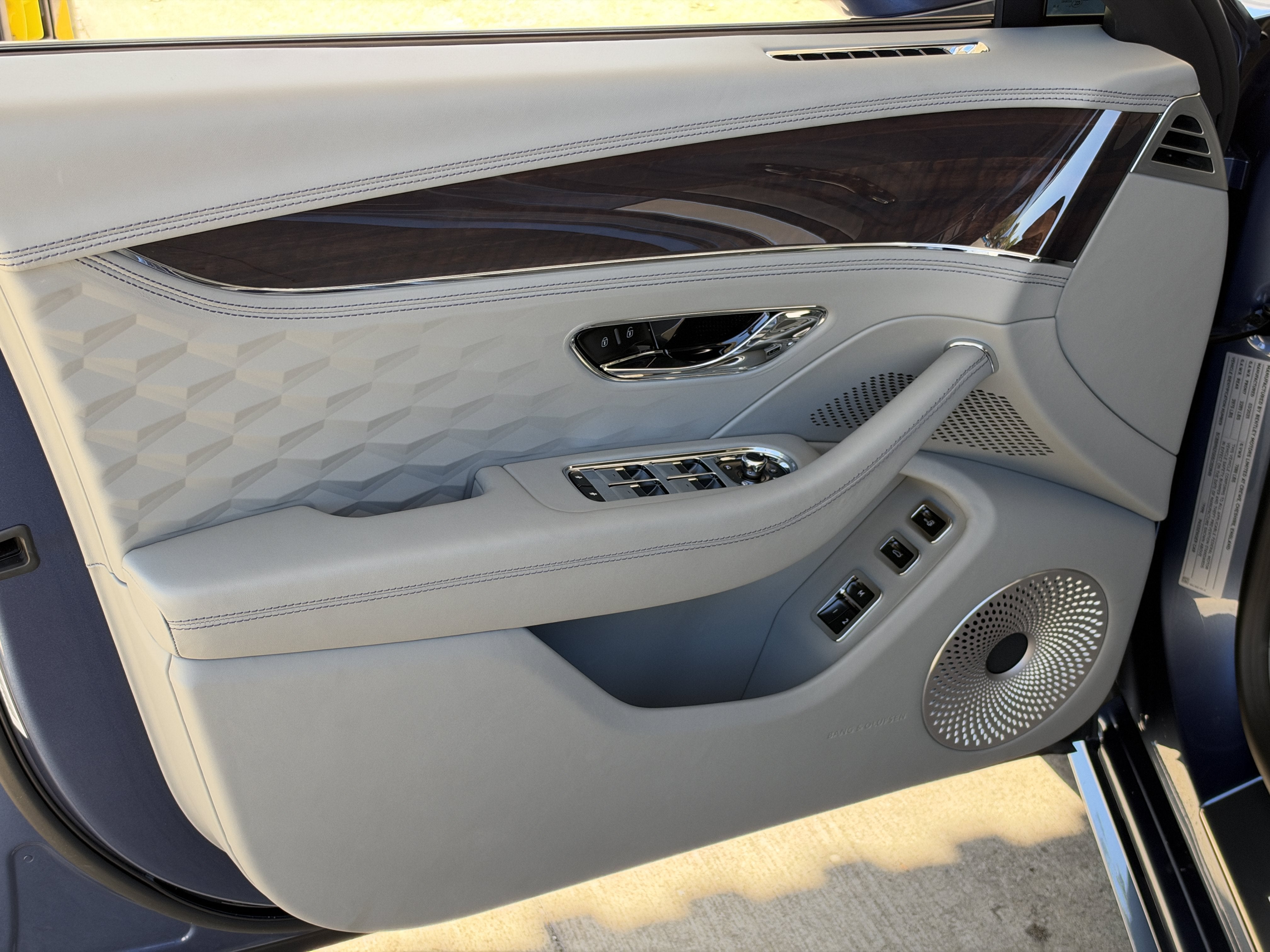 Used 2025 Blue Bentley Speed image 14