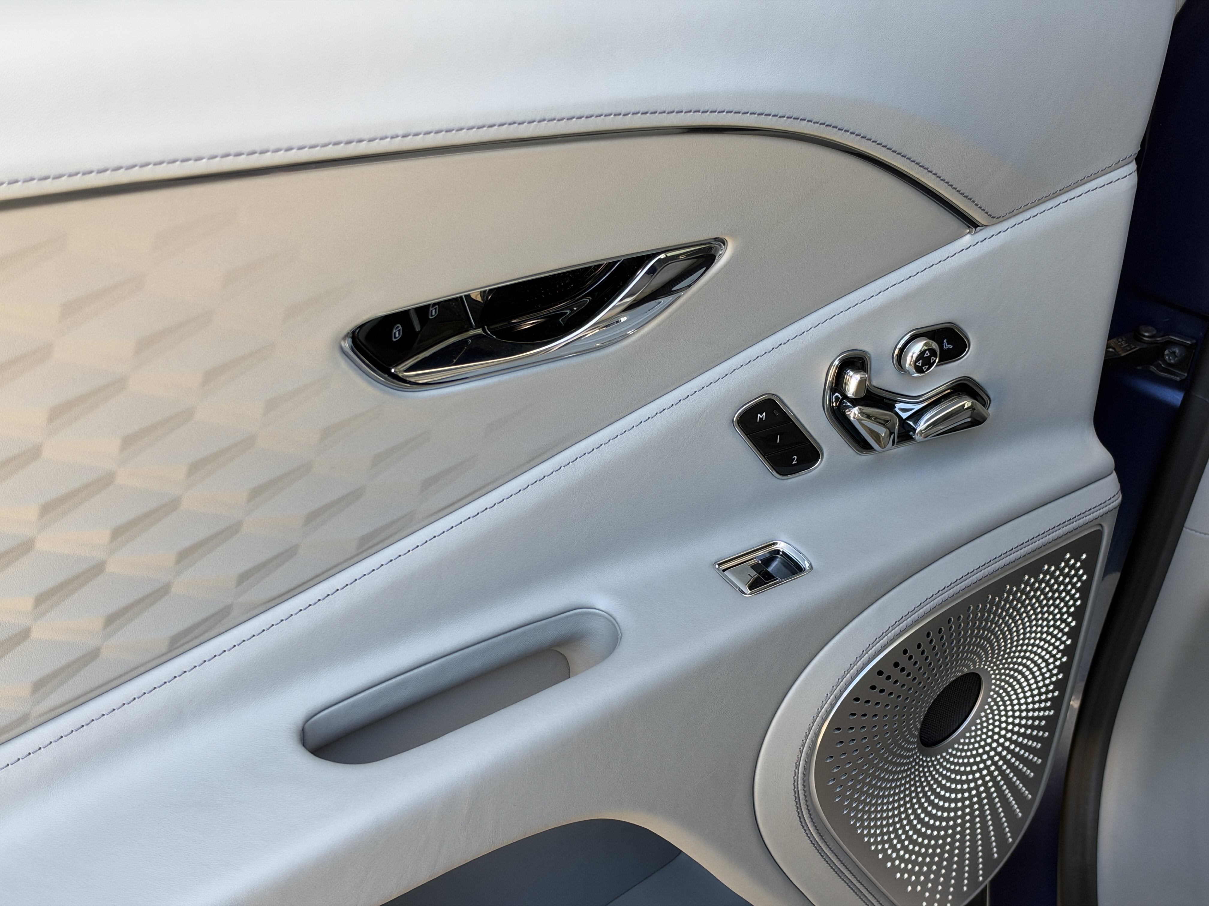Used 2025 Blue Bentley Speed image 38