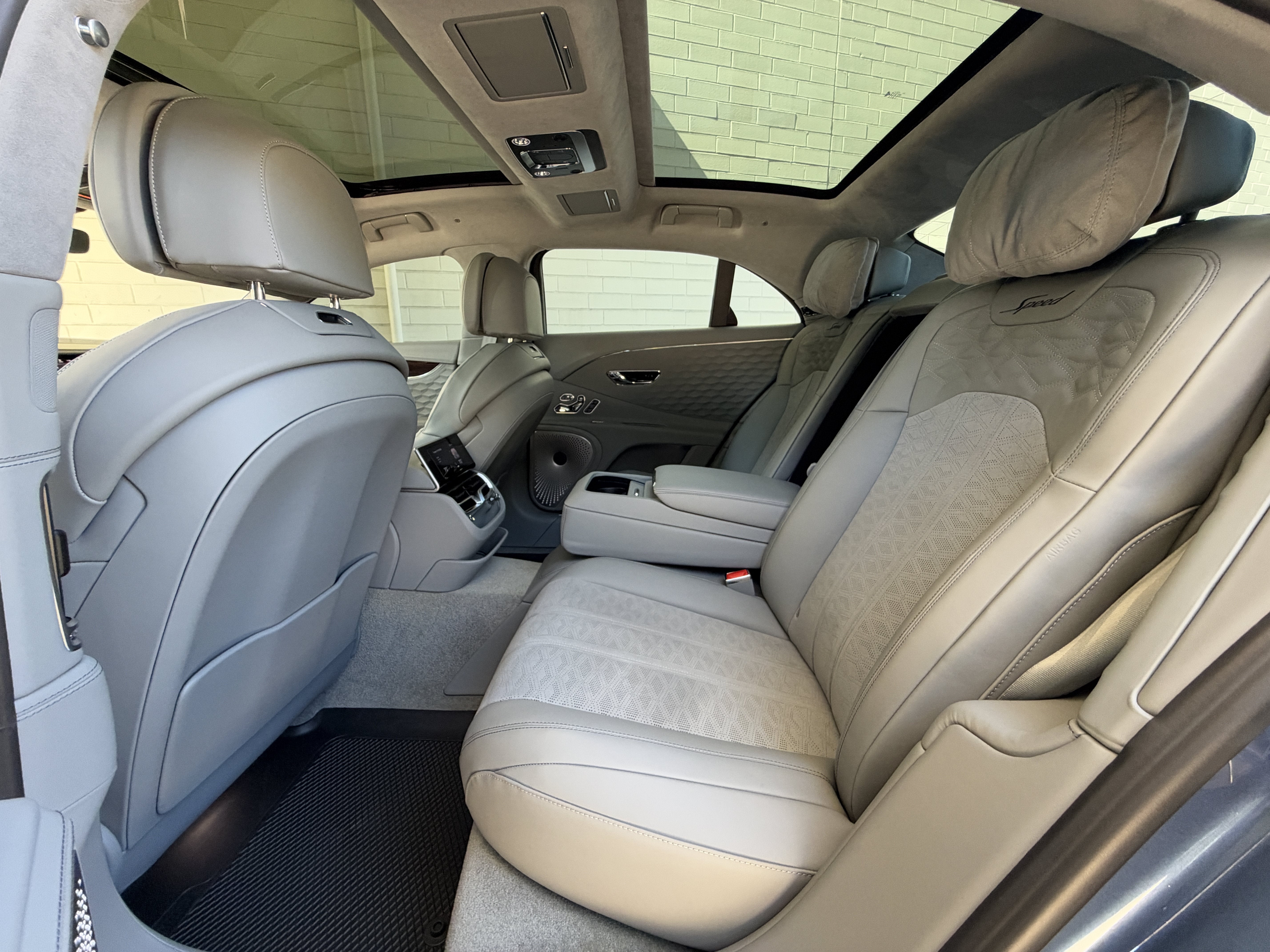 Used 2025 Blue Bentley Speed image 39
