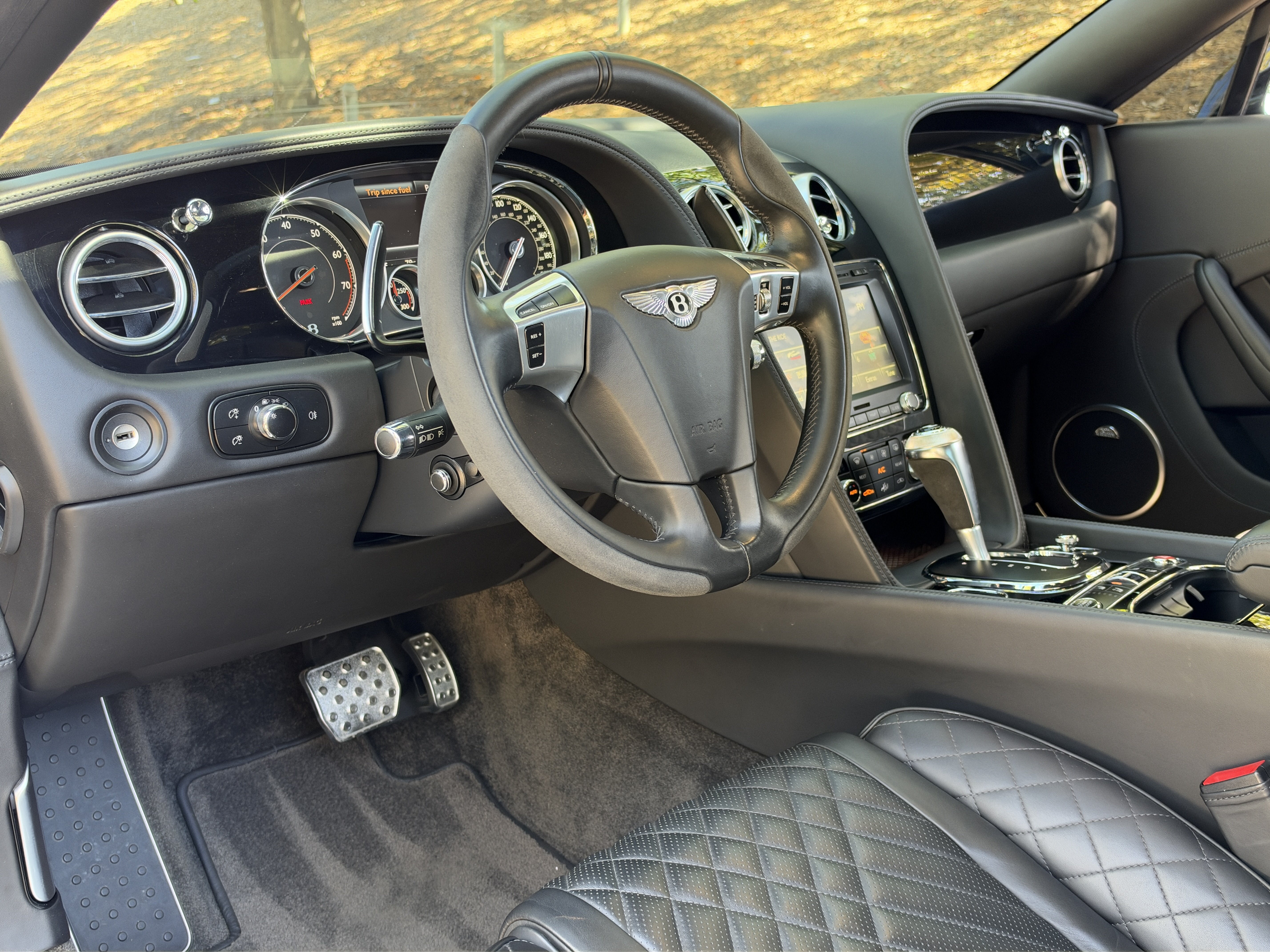 Used 2018 Beluga Bentley GT Supersports image 18
