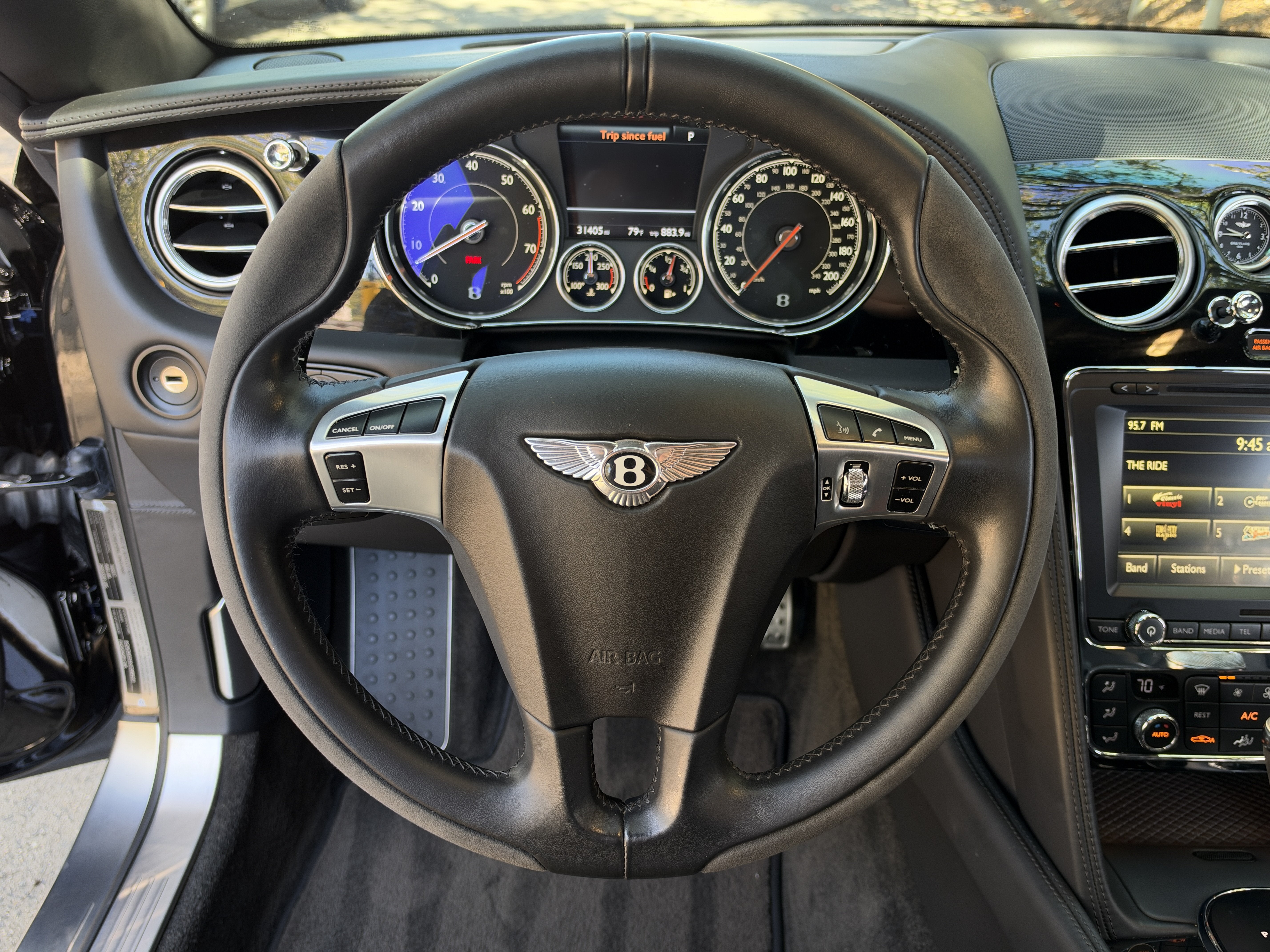 Used 2018 Beluga Bentley GT Supersports image 21