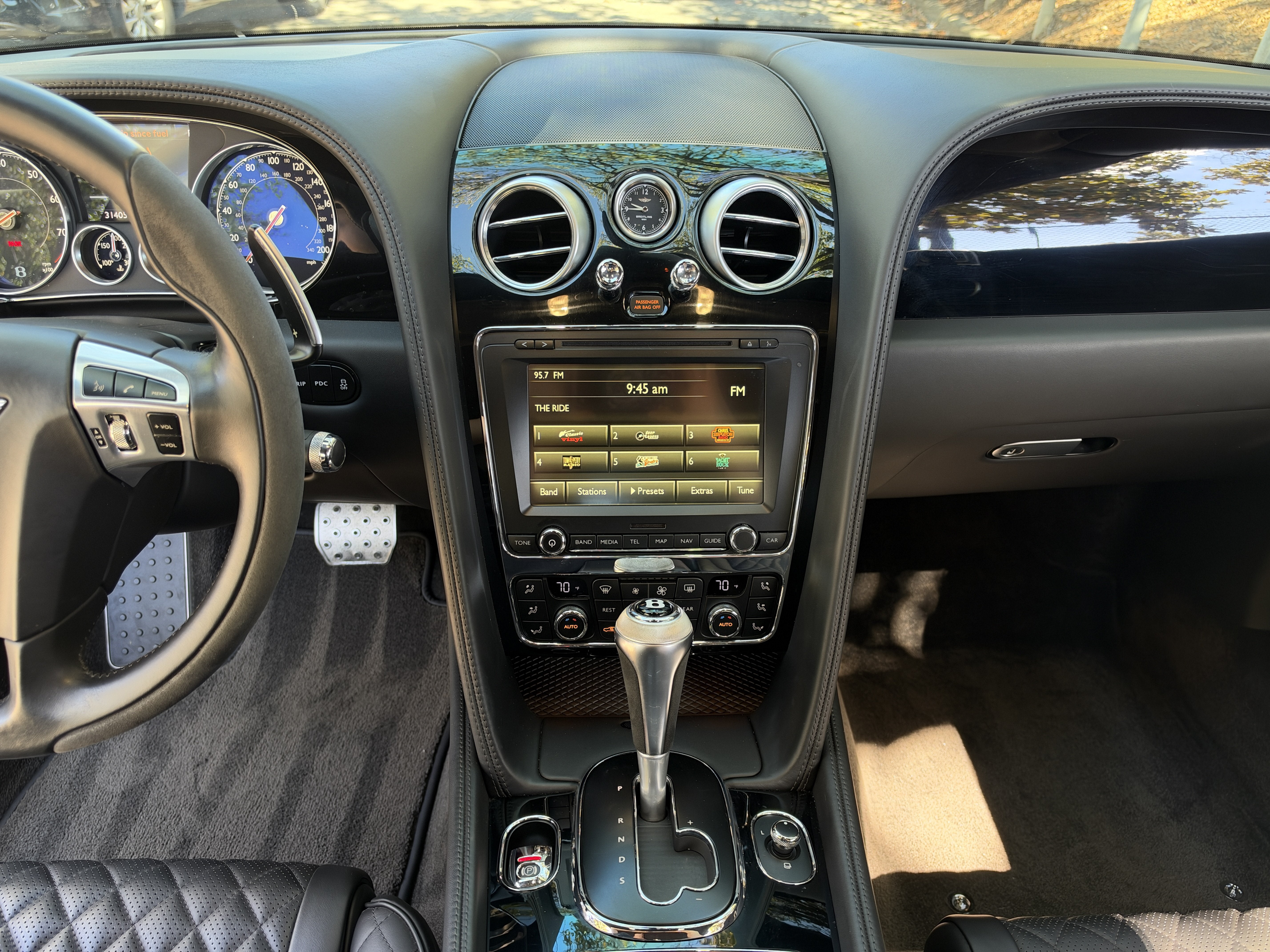 Used 2018 Beluga Bentley GT Supersports image 4