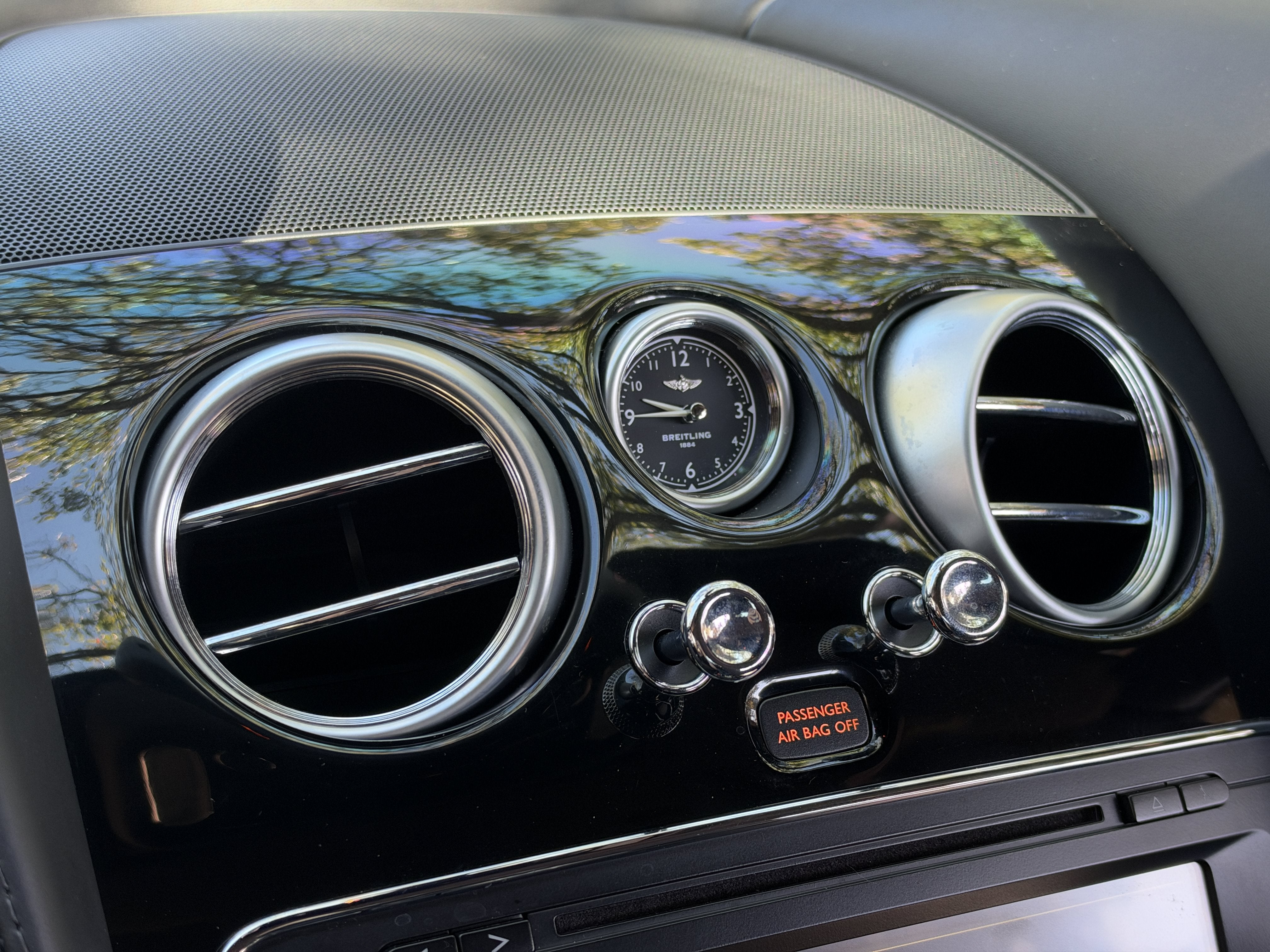 Used 2018 Beluga Bentley GT Supersports image 24