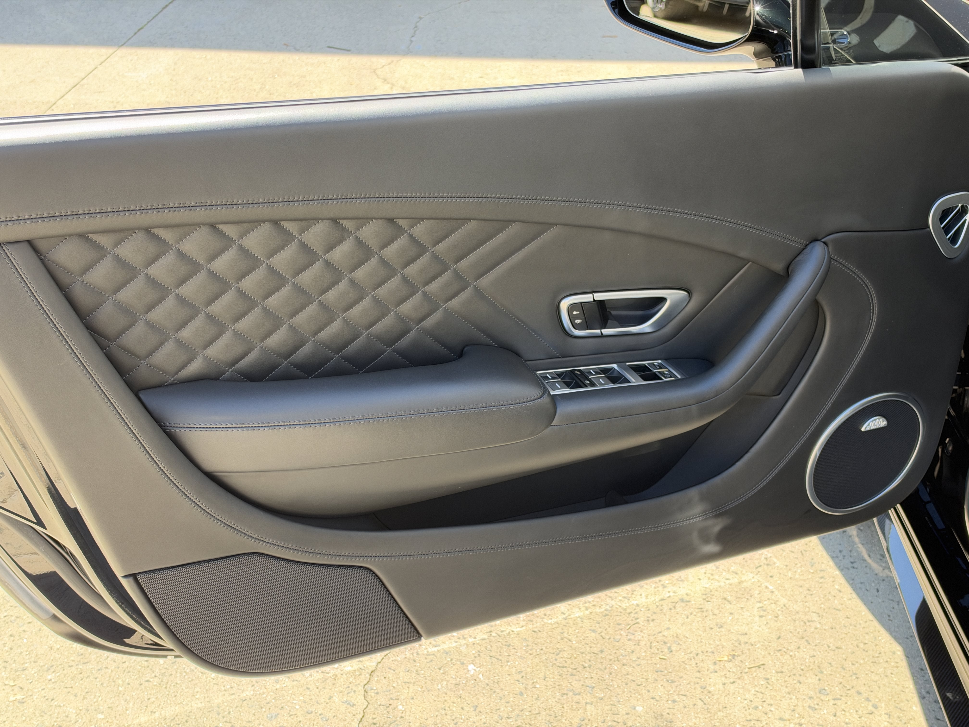 Used 2018 Beluga Bentley GT Supersports image 16