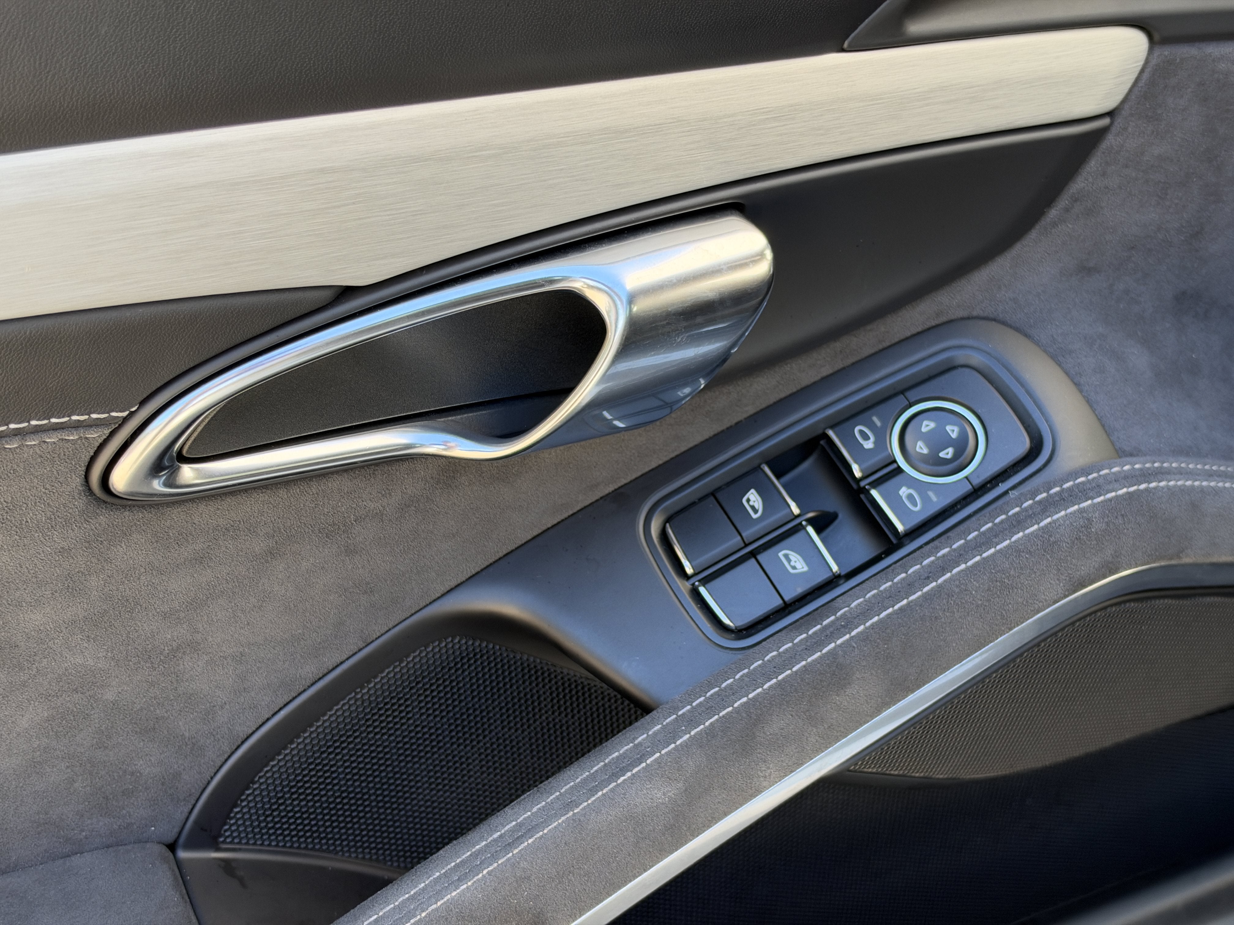 Used 2015 White Porsche GT3 image 12
