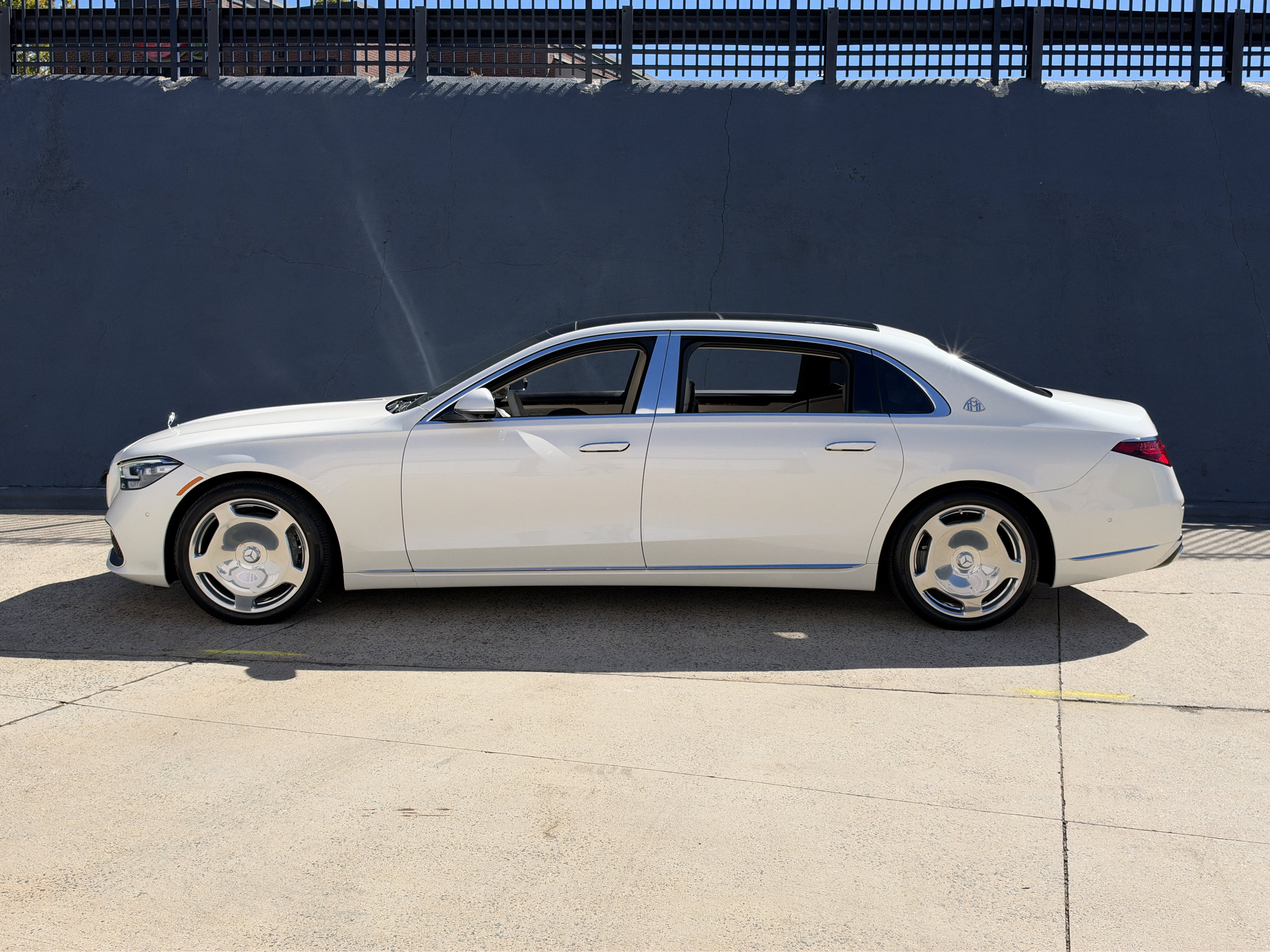 Used 2023 White Mercedes-Benz Maybach S 580 4MATIC® image 6