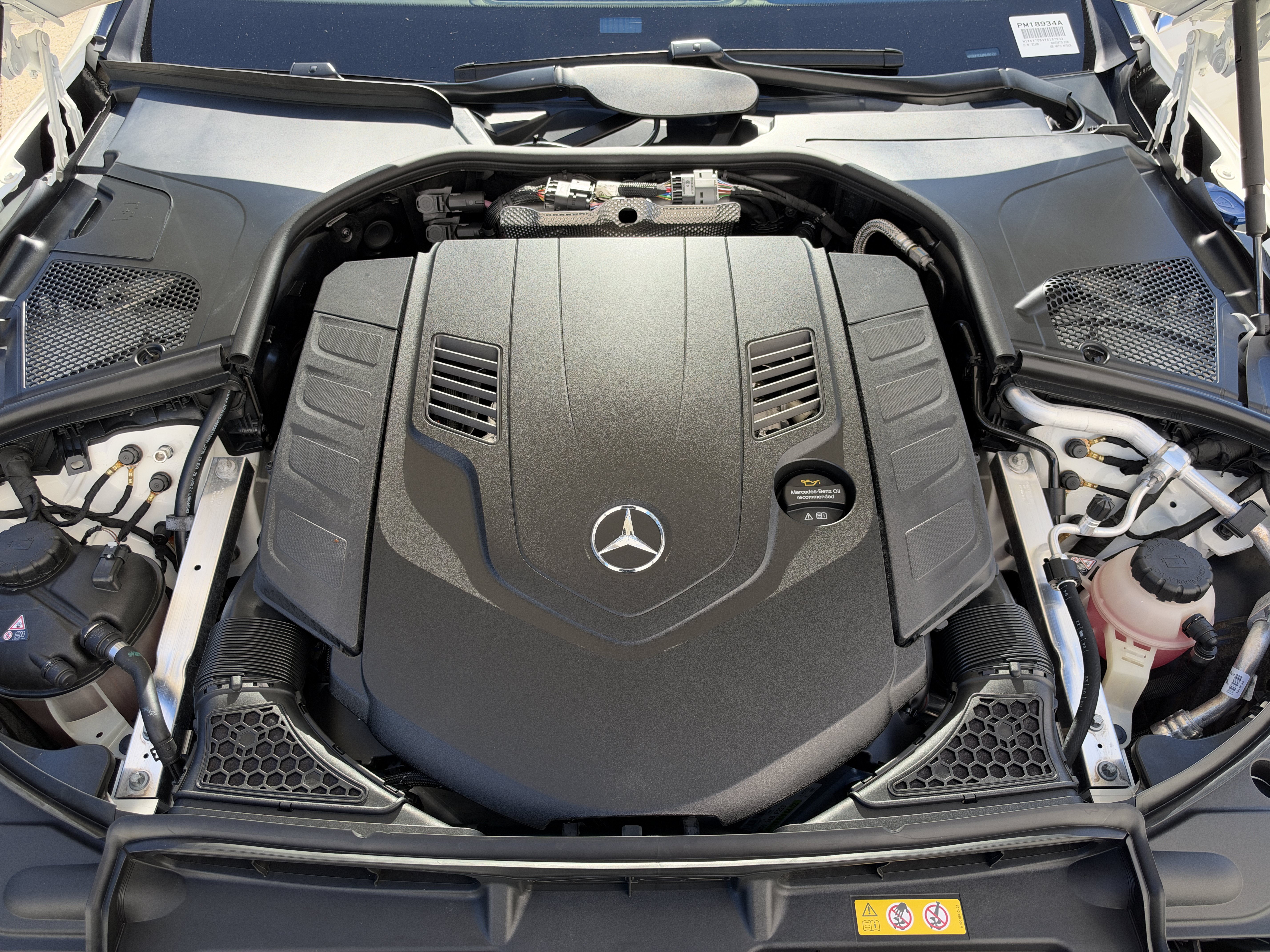 Used 2023 White Mercedes-Benz Maybach S 580 4MATIC® image 9