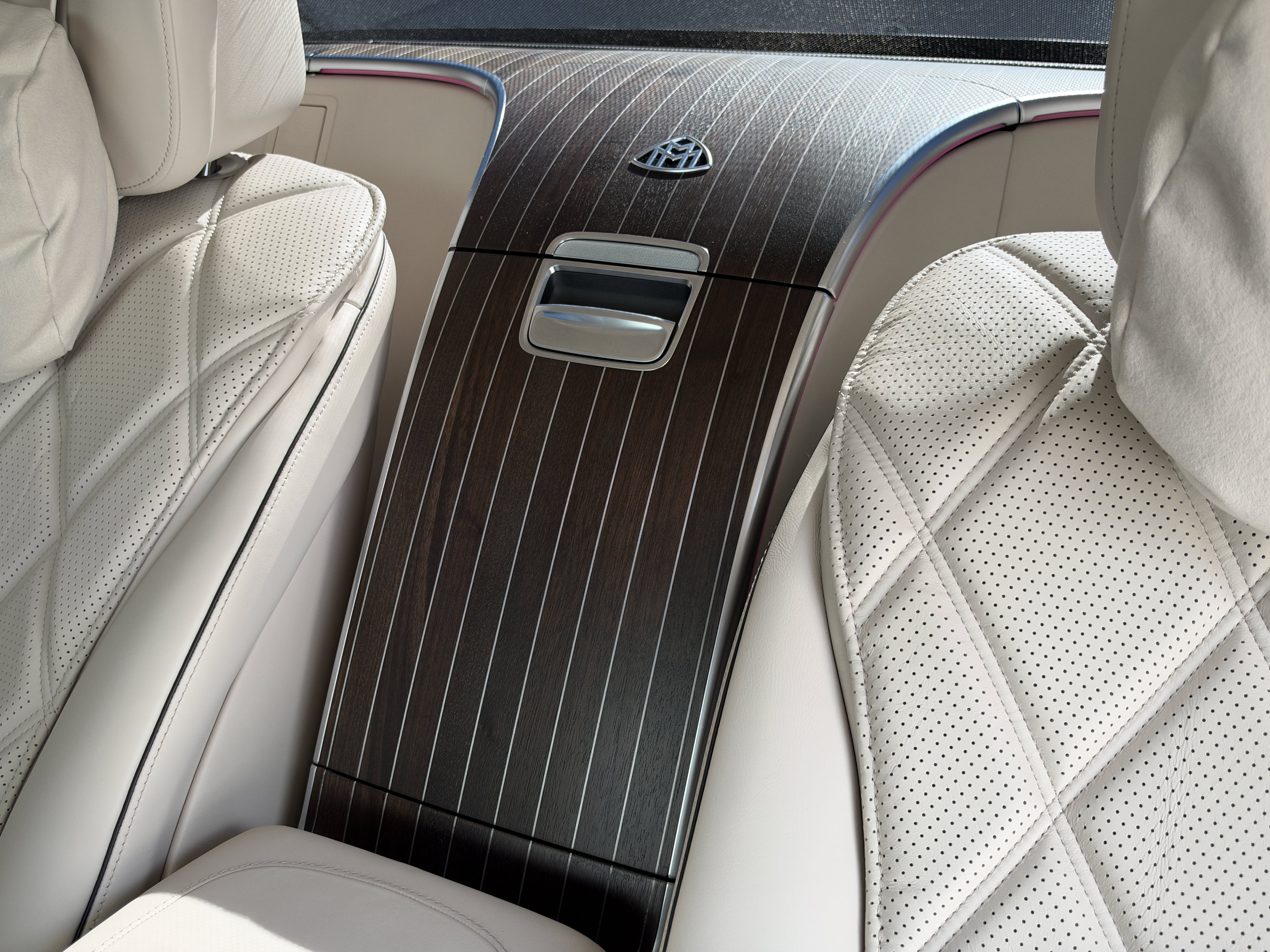 Used 2023 White Mercedes-Benz Maybach S 580 4MATIC® image 44