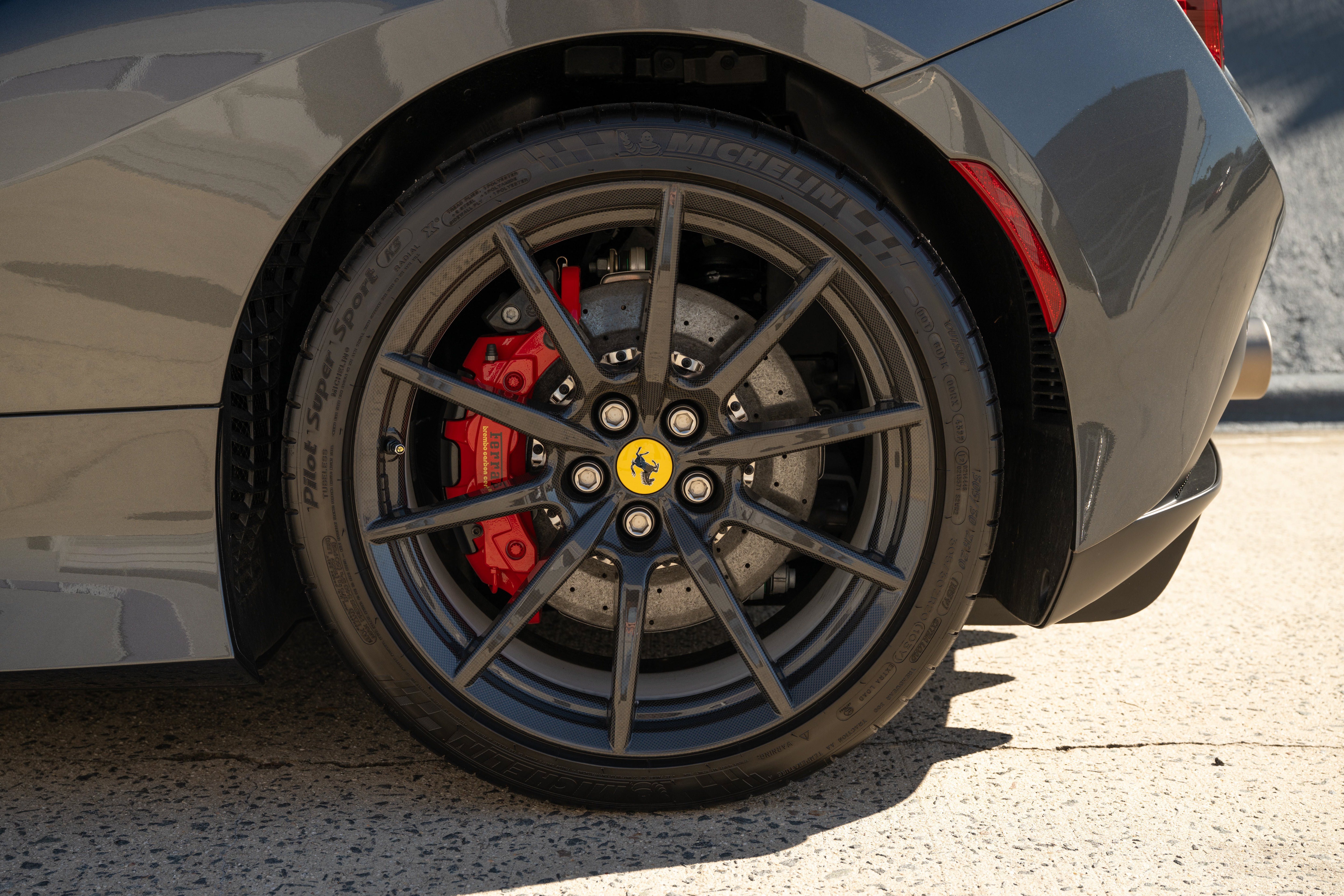 Used 2023 Grigio Silverstone Ferrari  image 18