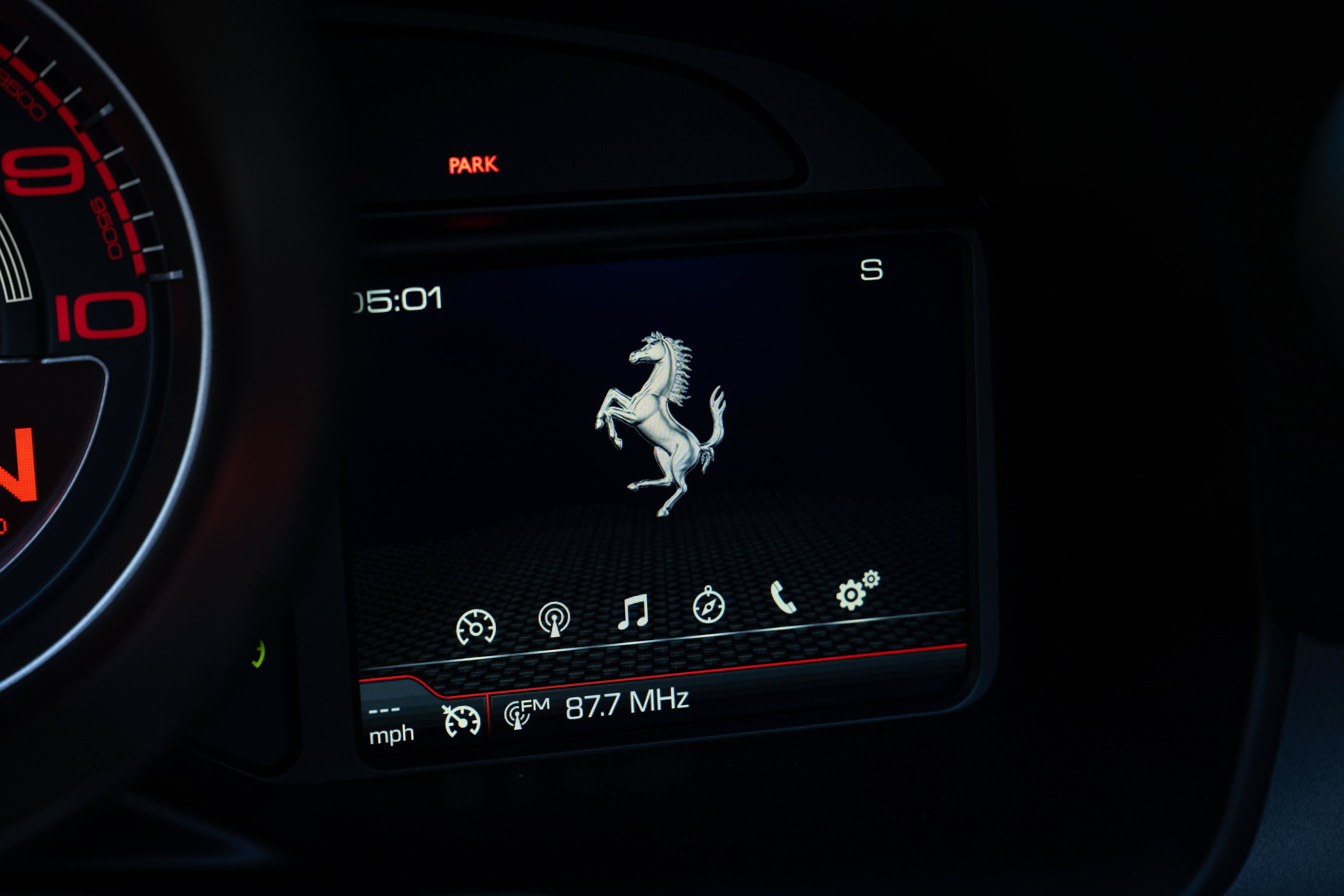 Used 2023 Grigio Silverstone Ferrari  image 43