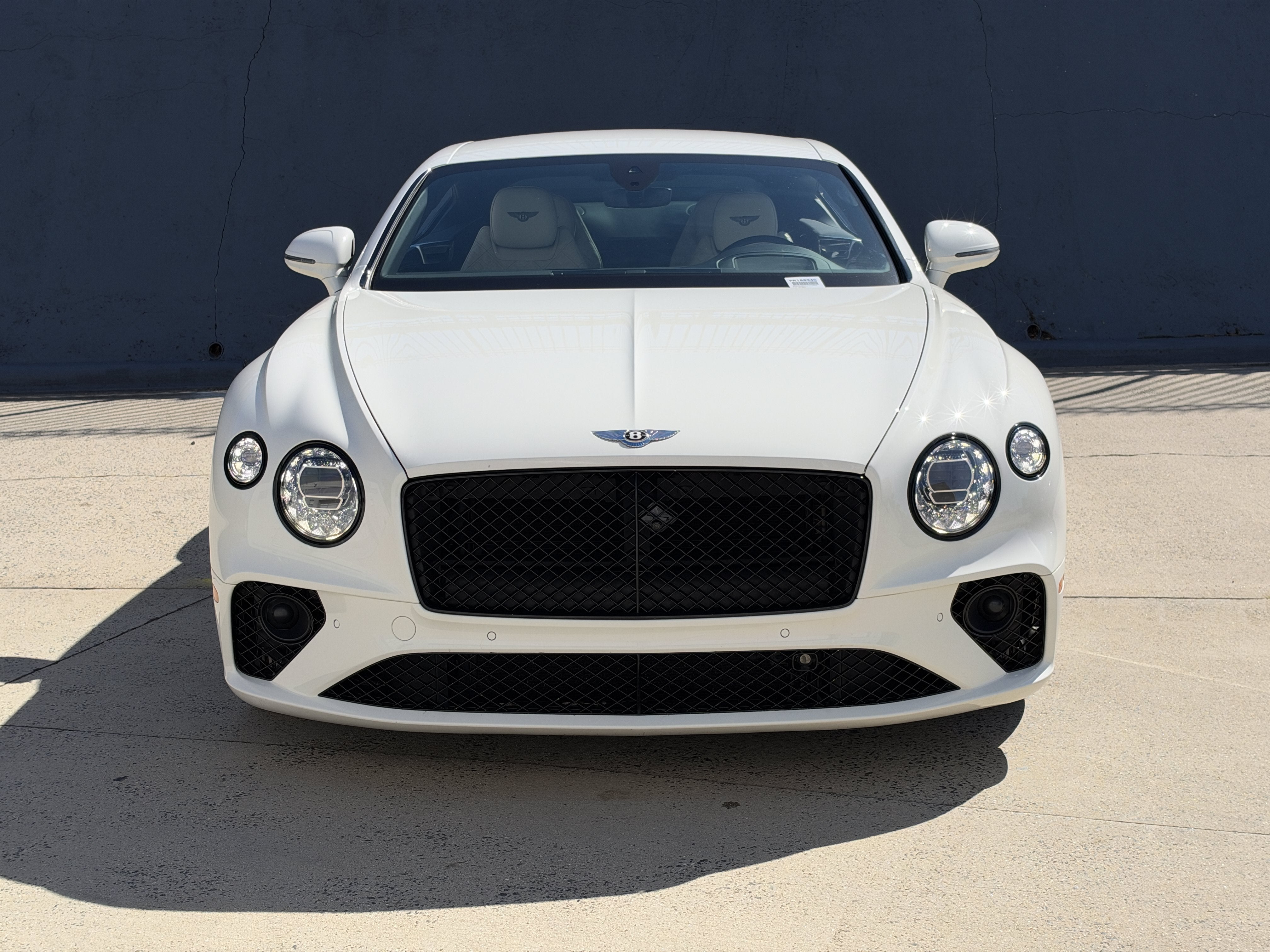 Used 2020 White Bentley V8 image 10
