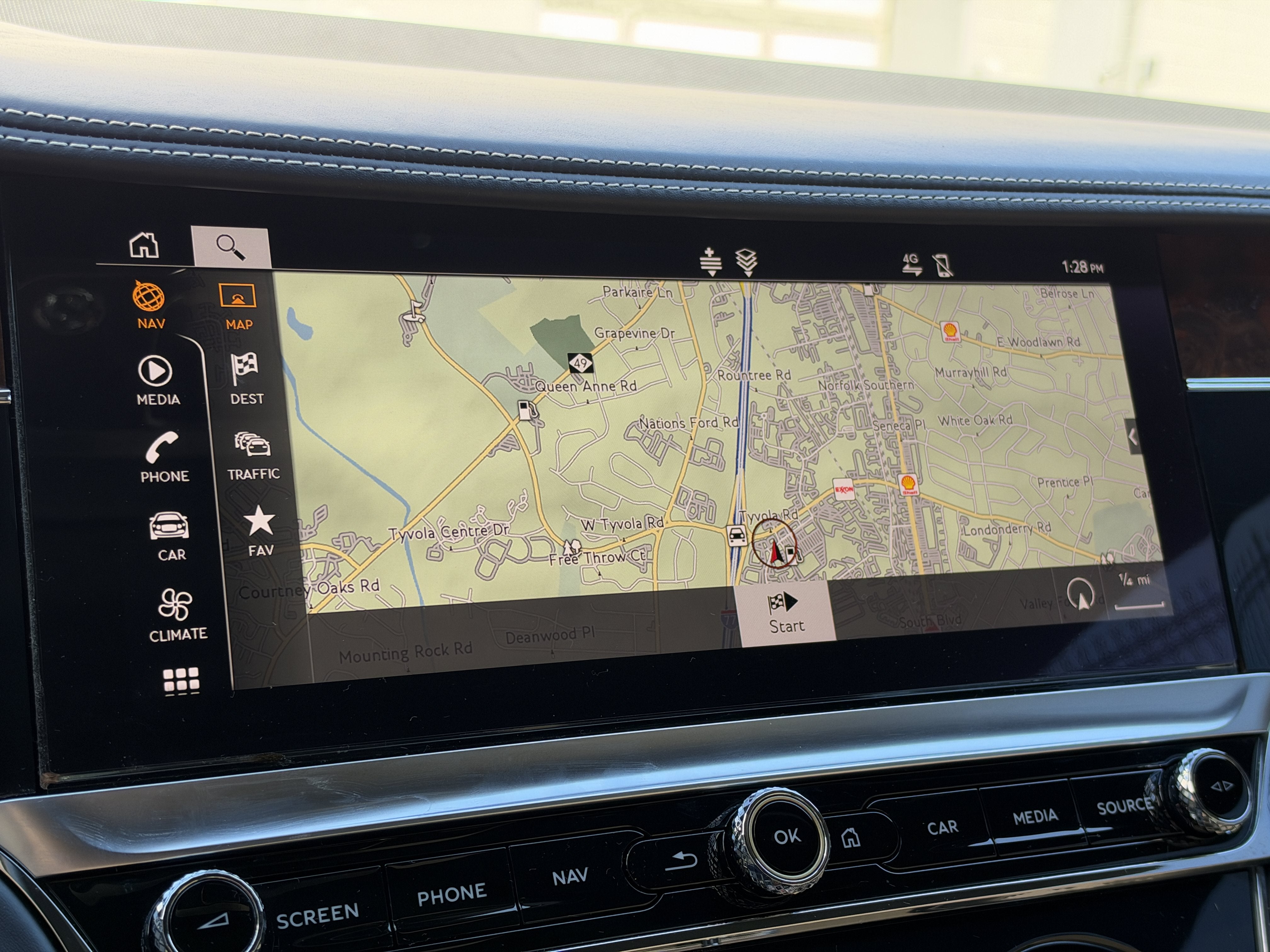 Used 2020 White Bentley V8 image 20