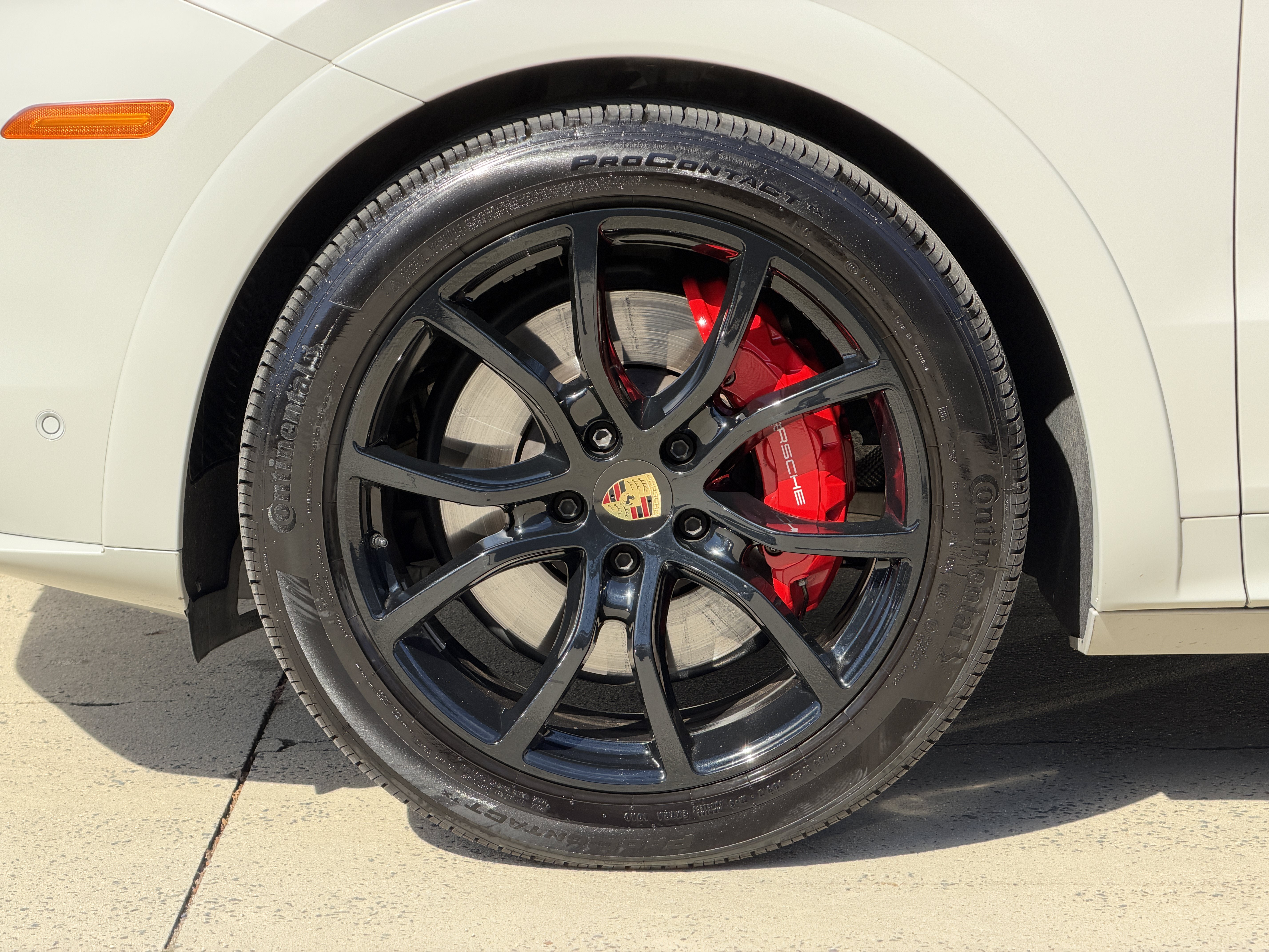Used 2023 Chalk Porsche GTS image 12