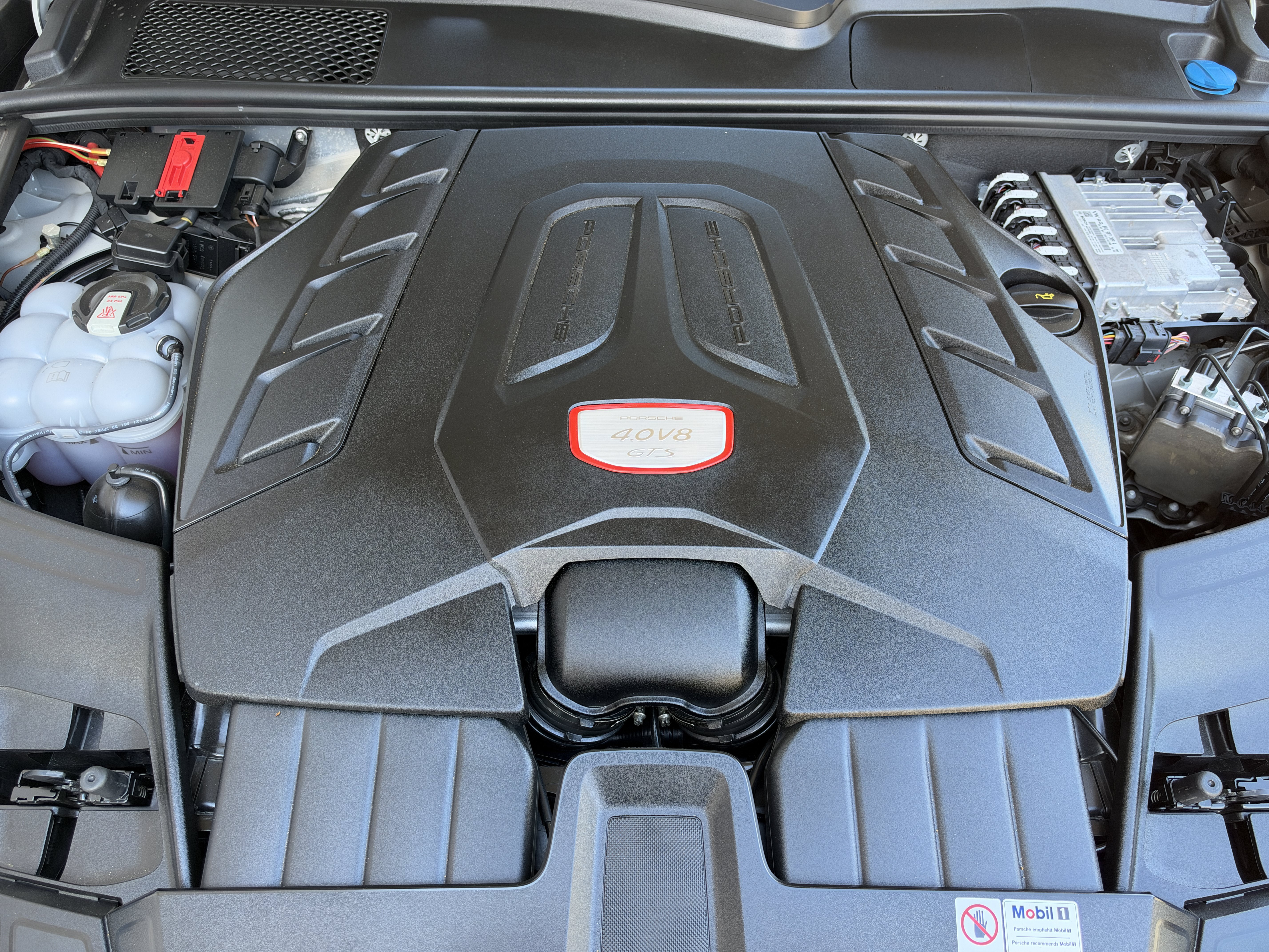 Used 2023 Chalk Porsche GTS image 9
