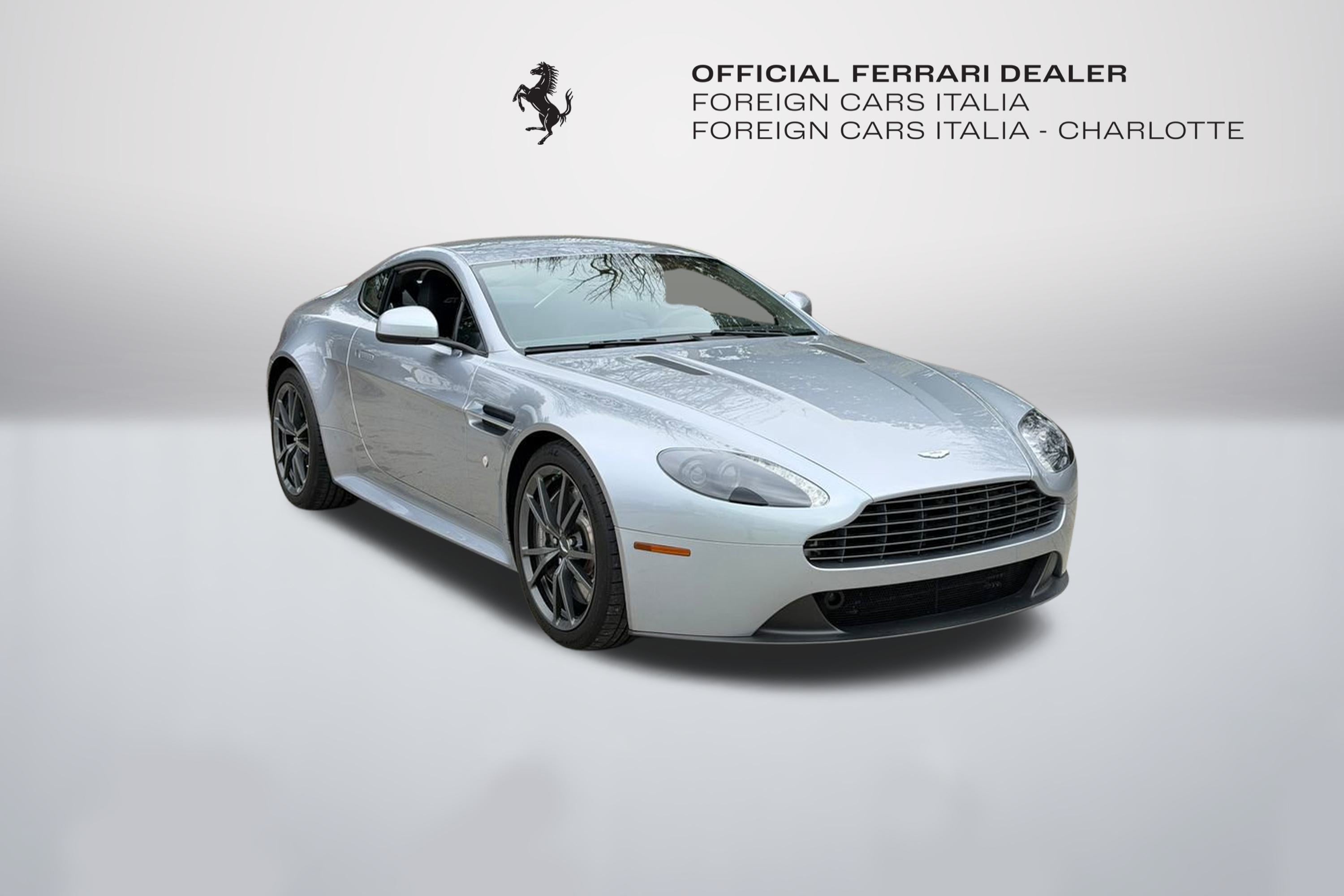 2015 Aston Martin V8 Vantage