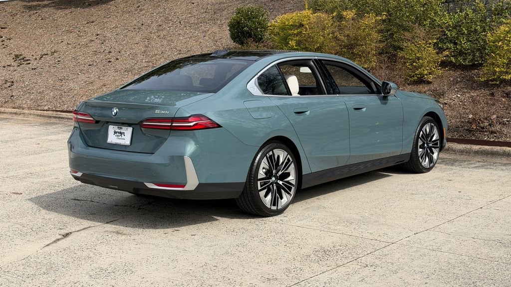530i Sedan