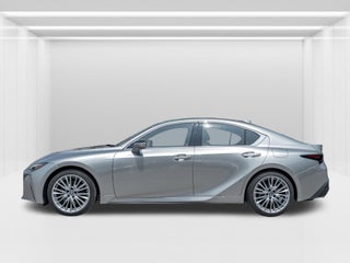 2022 Lexus IS