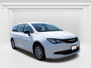 2024 Chrysler Voyager