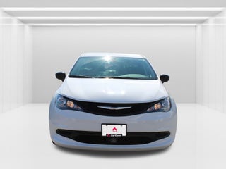 2024 Chrysler Voyager