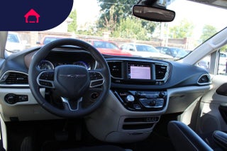 2024 Chrysler Voyager