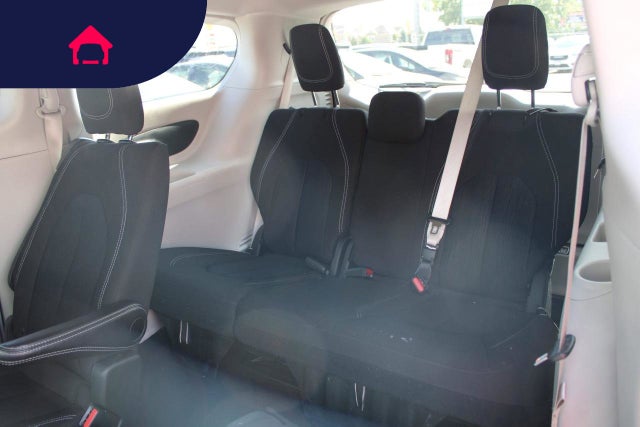2024 Chrysler Voyager