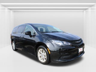 2024 Chrysler Voyager